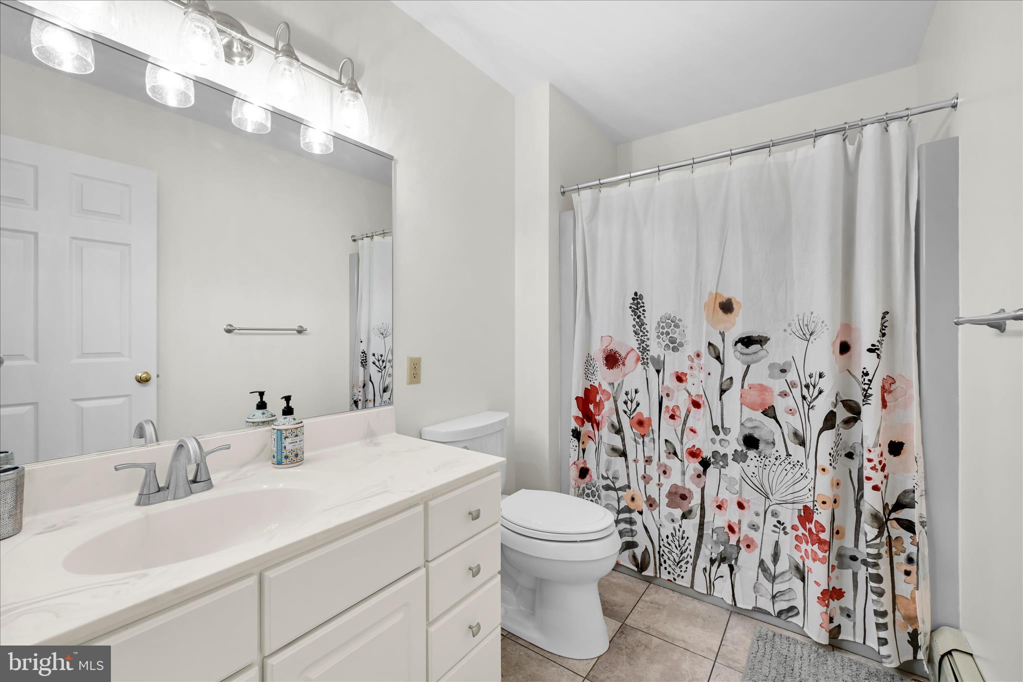 FOREST HILLS WEST - Residential