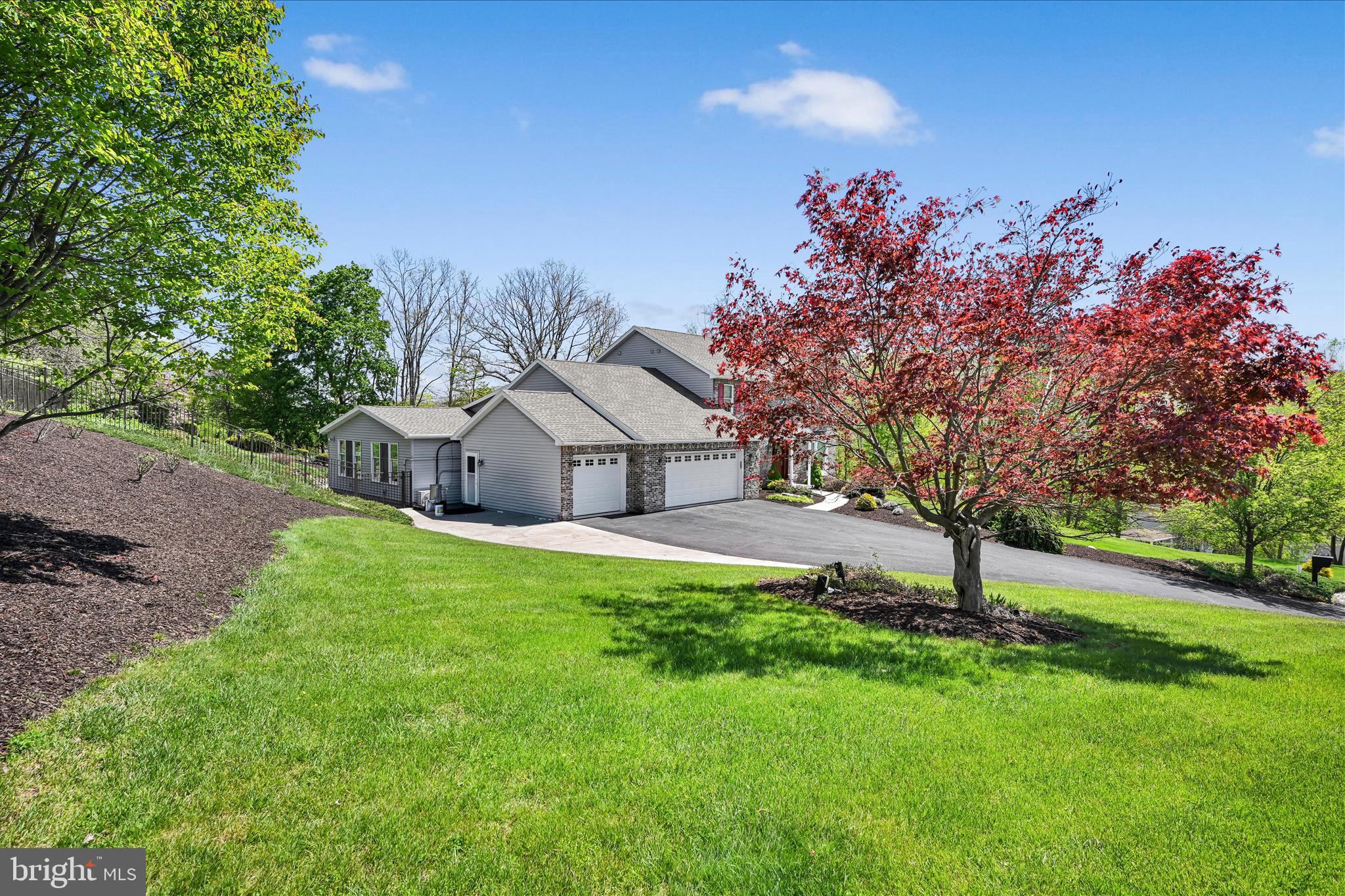 FOREST HILLS WEST - Residential