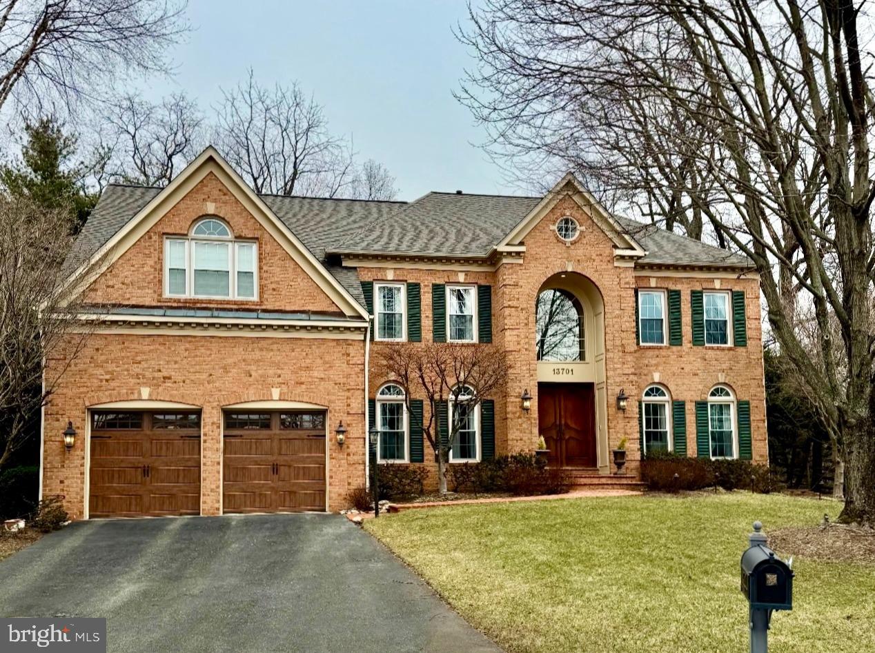 WILLOWS OF POTOMAC - Residential