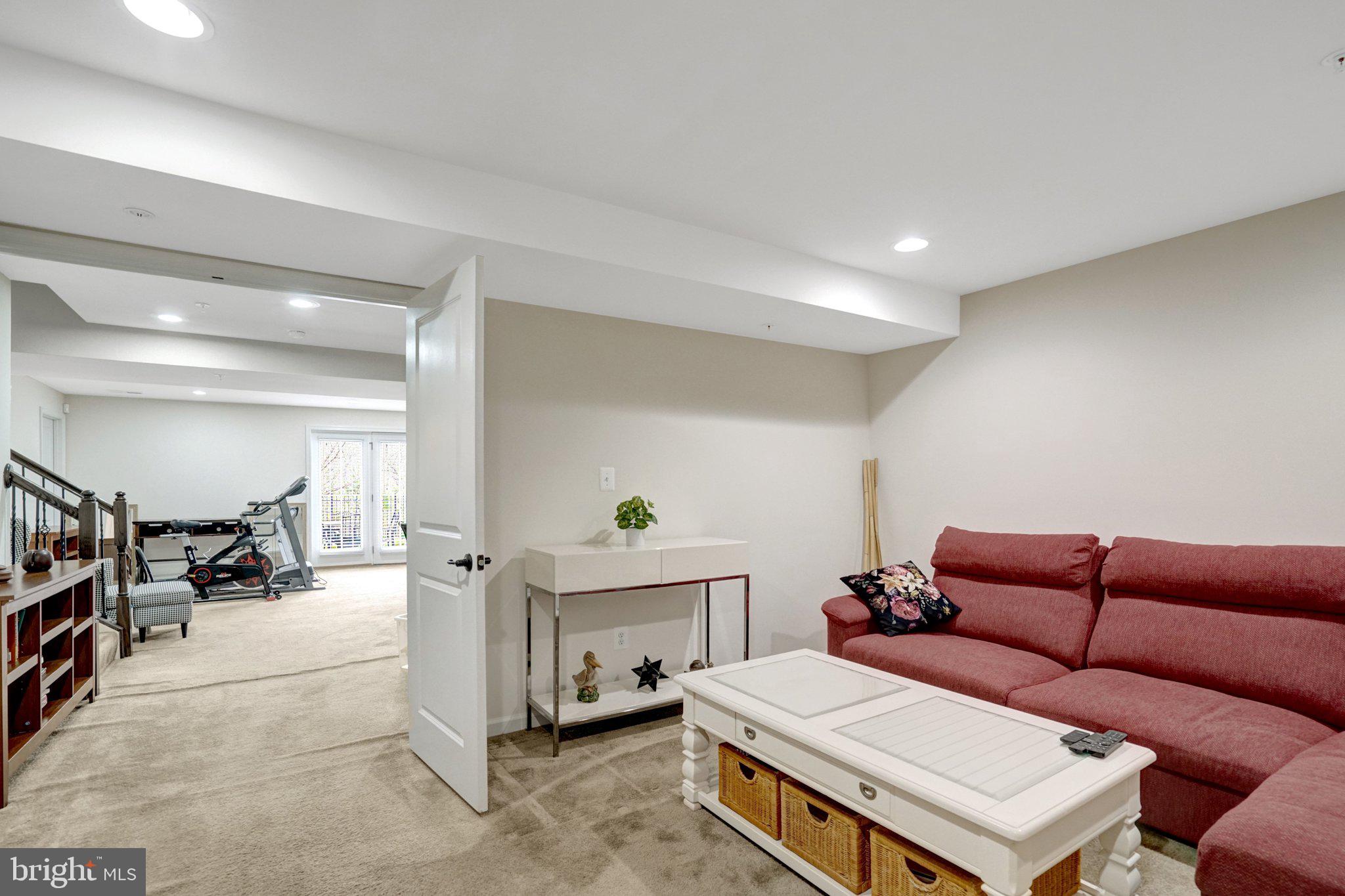 POTOMAC SHORES - Residential