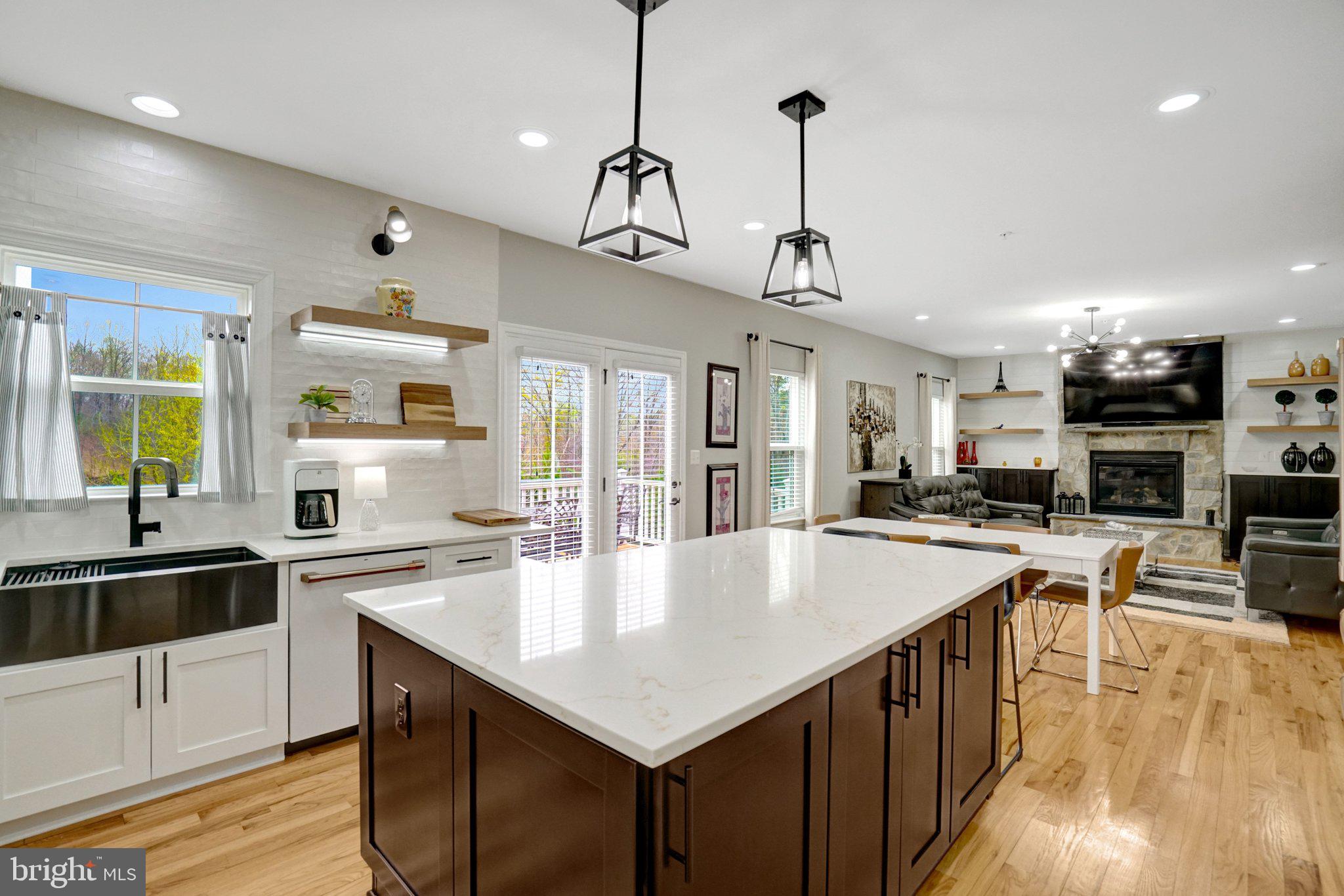 POTOMAC SHORES - Residential