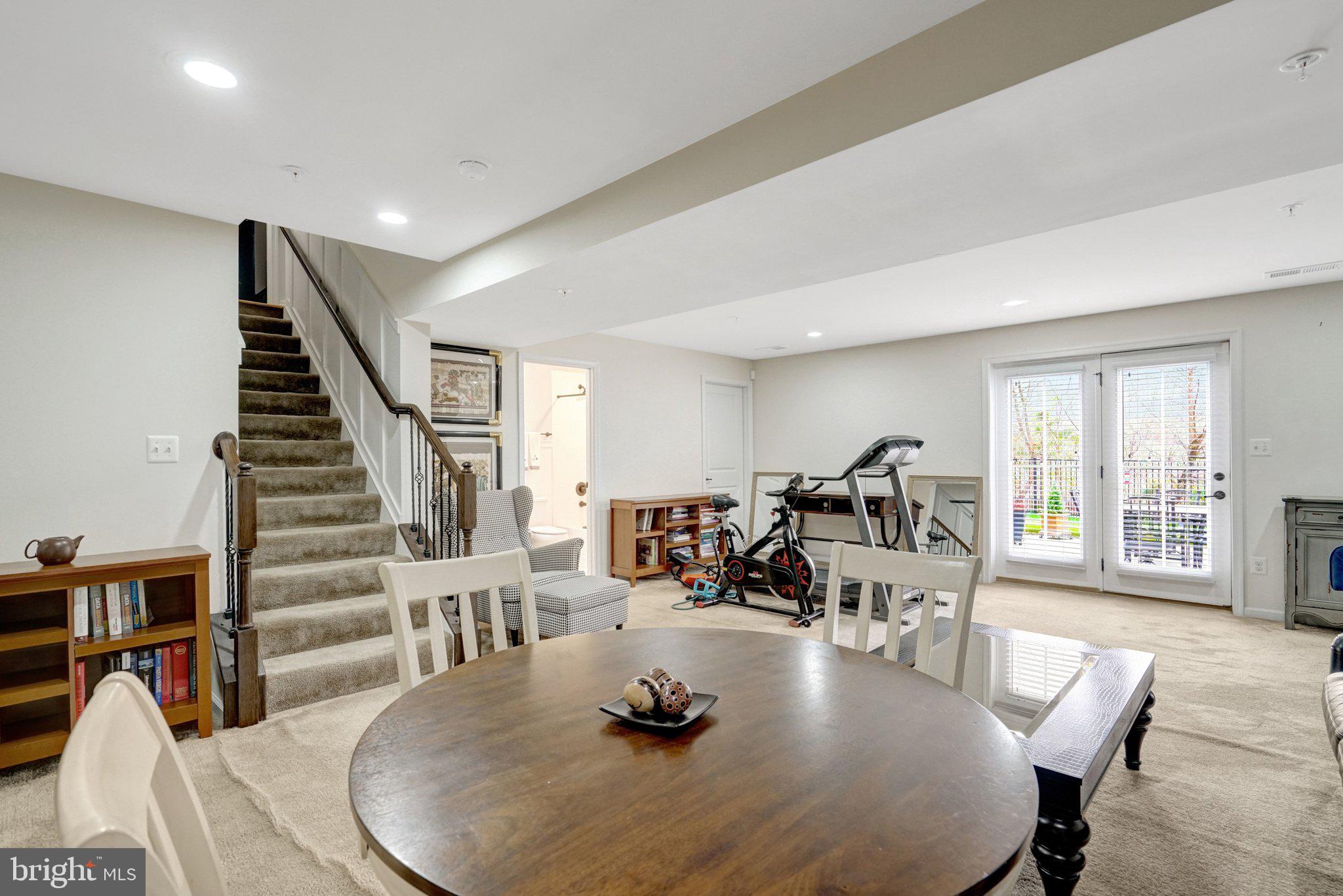 POTOMAC SHORES - Residential