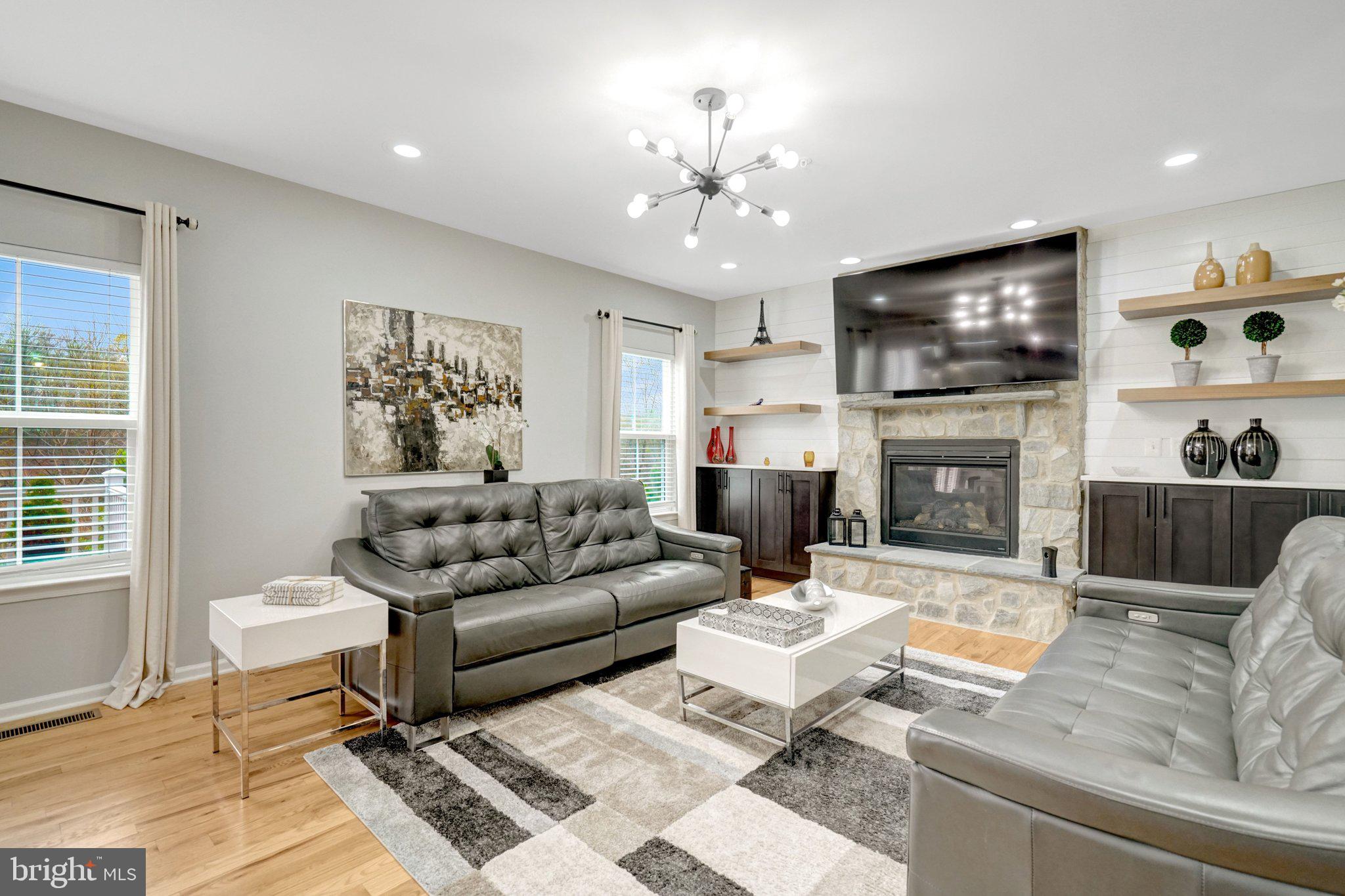 POTOMAC SHORES - Residential