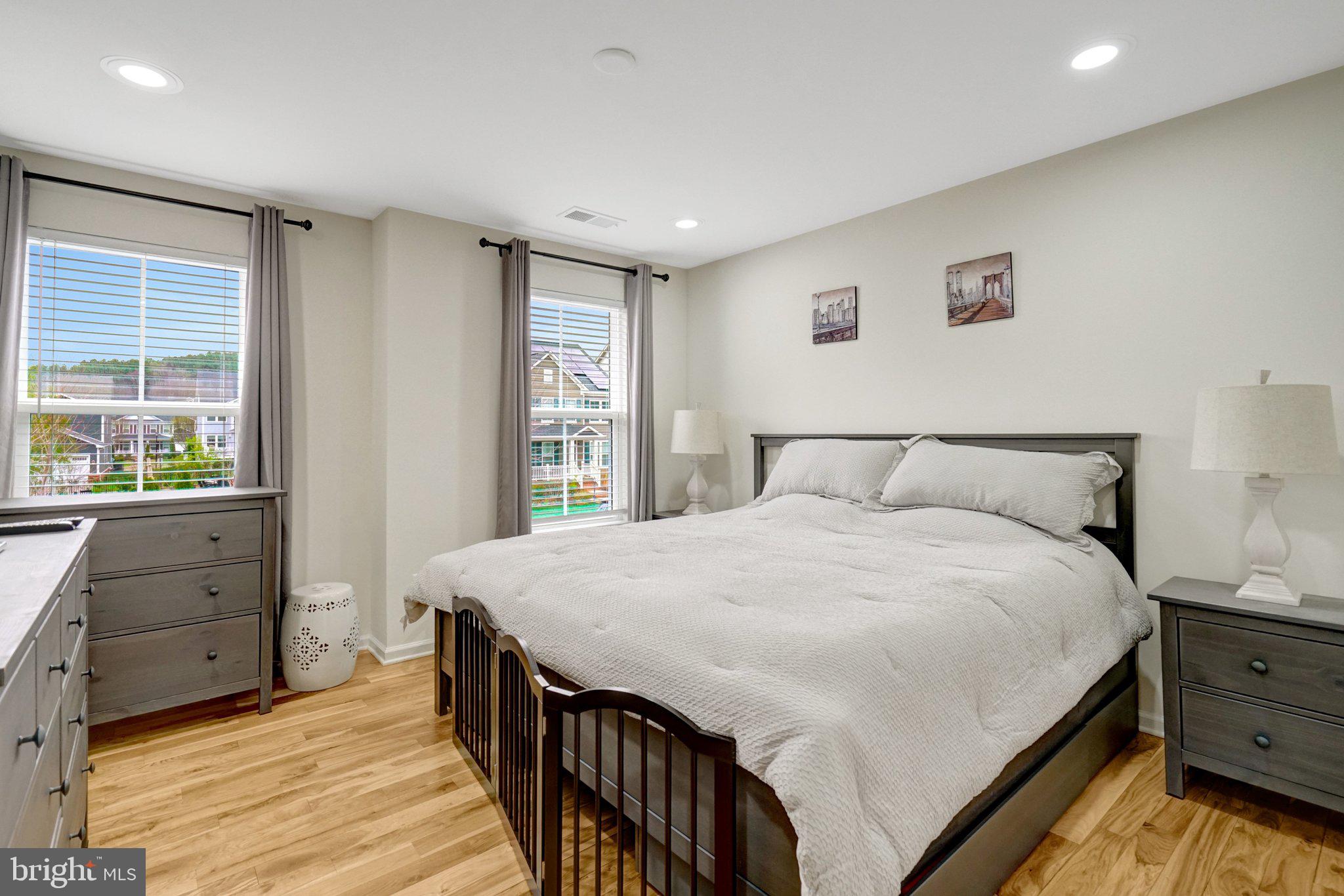 POTOMAC SHORES - Residential