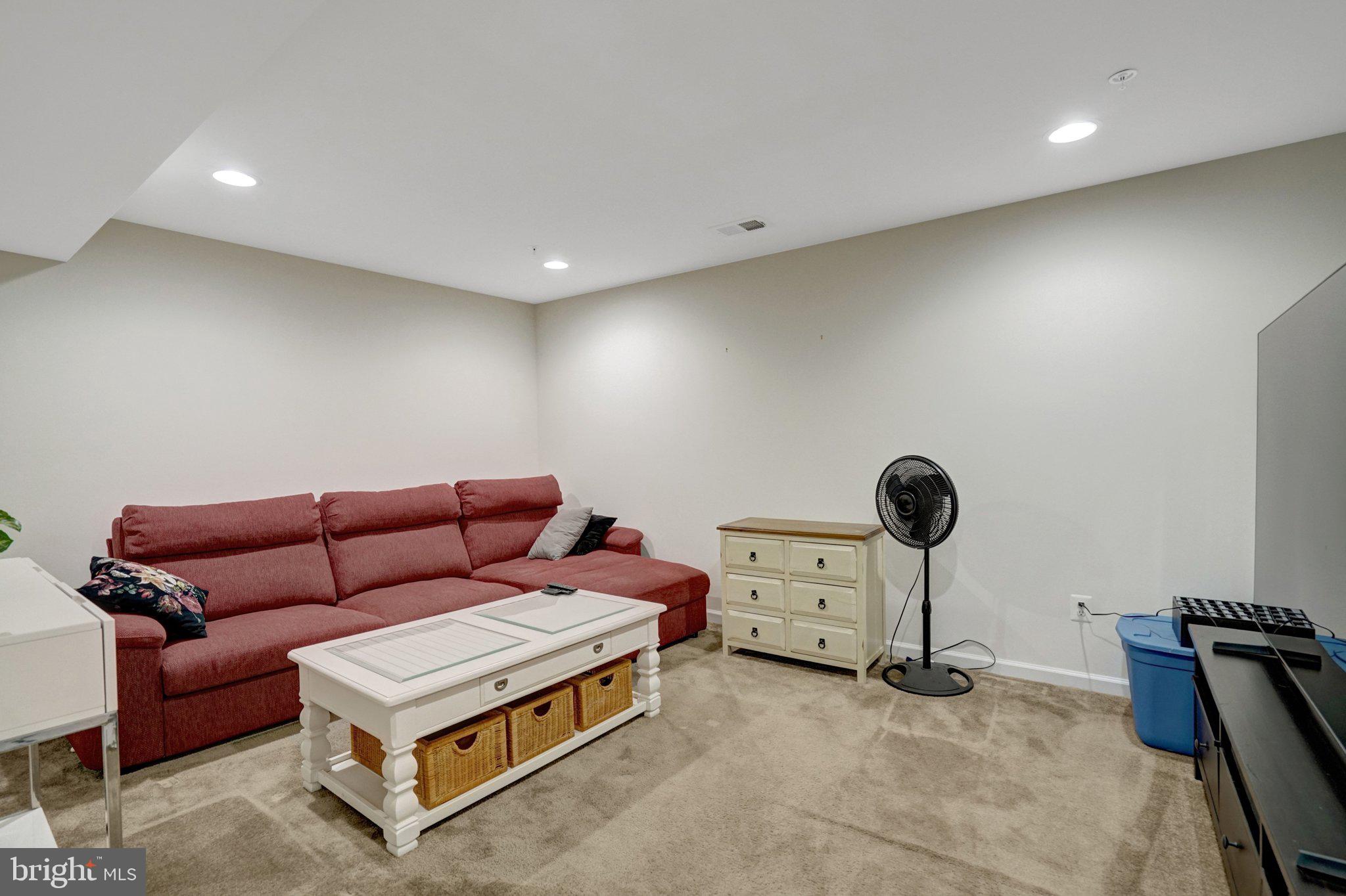 POTOMAC SHORES - Residential