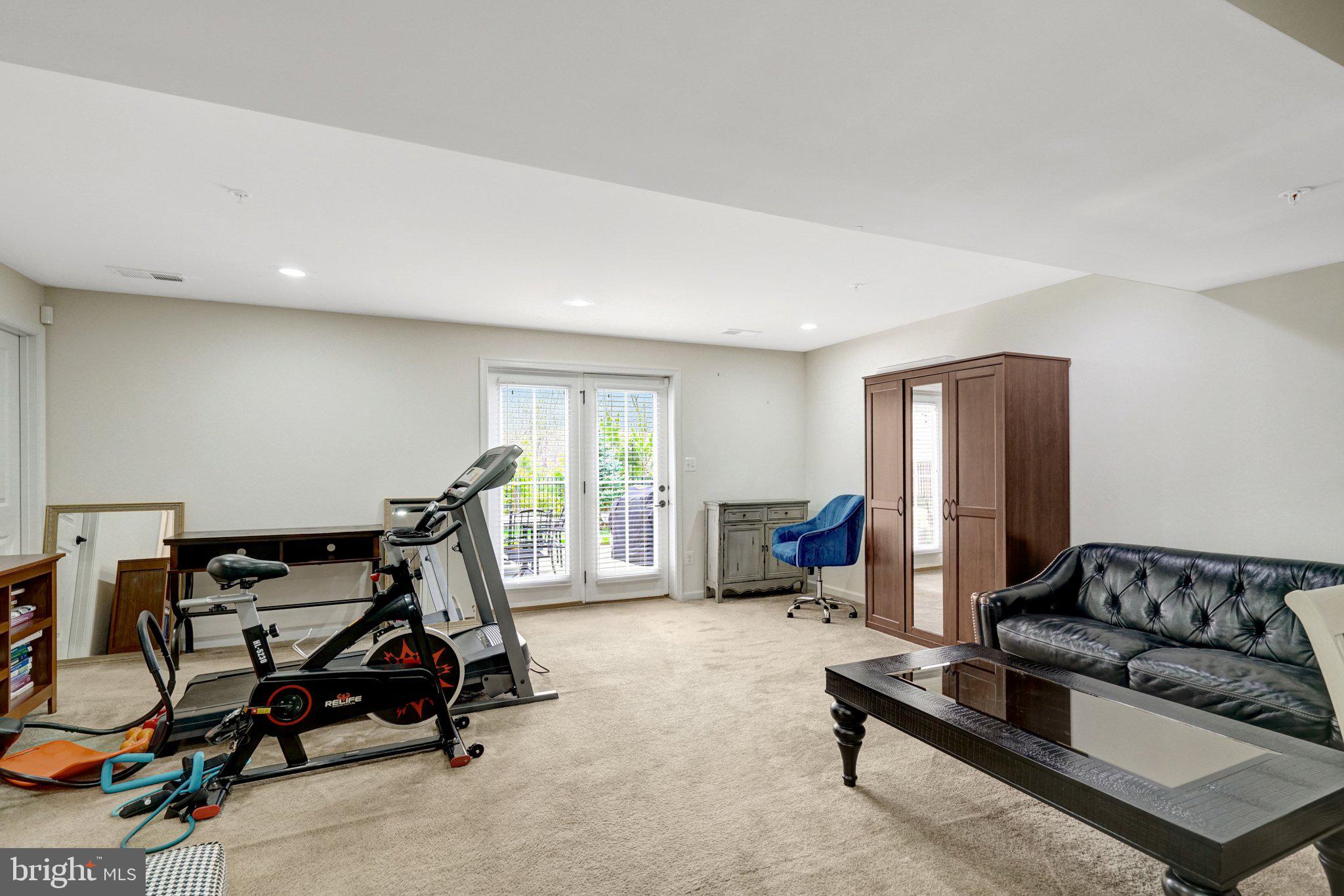 POTOMAC SHORES - Residential