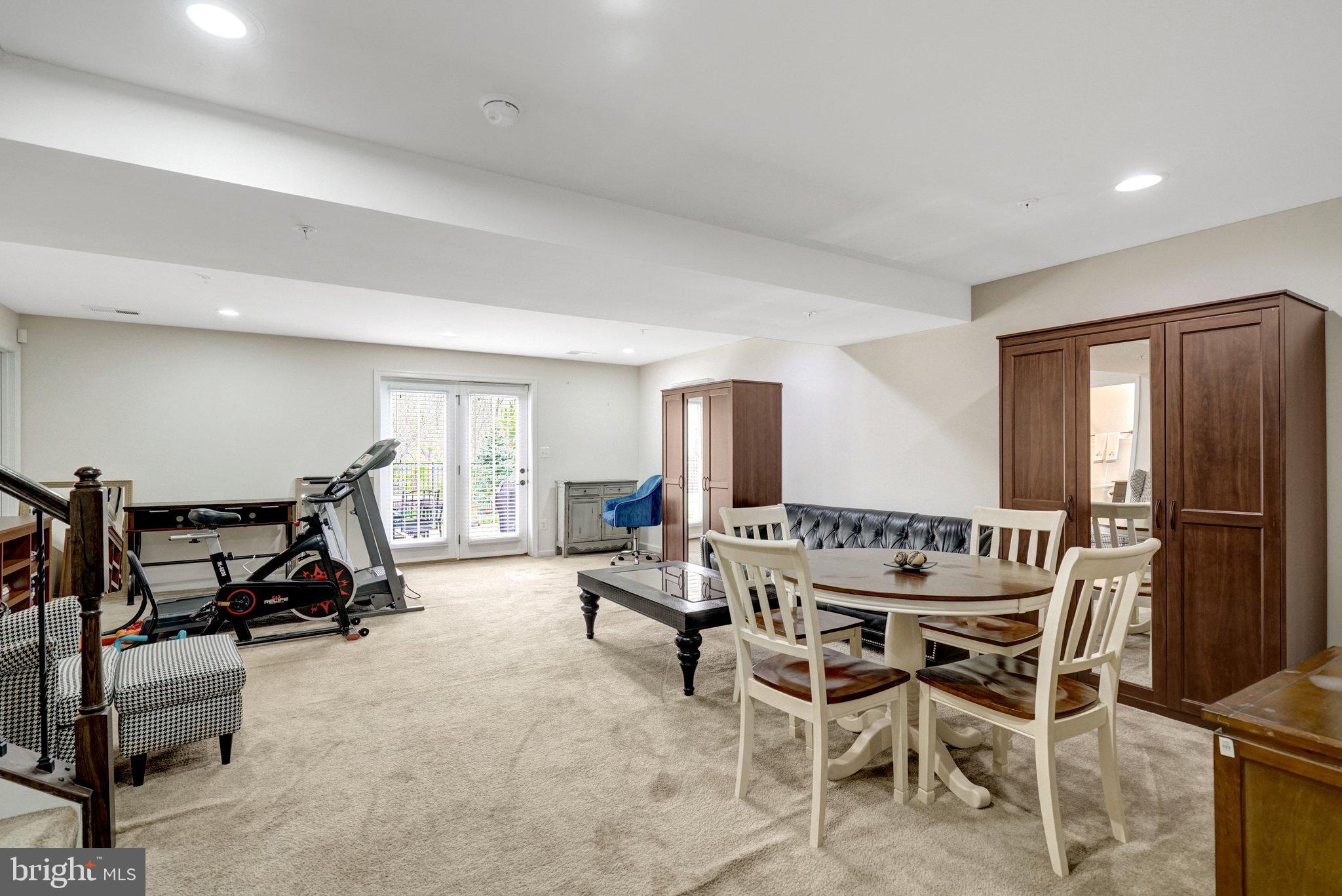 POTOMAC SHORES - Residential