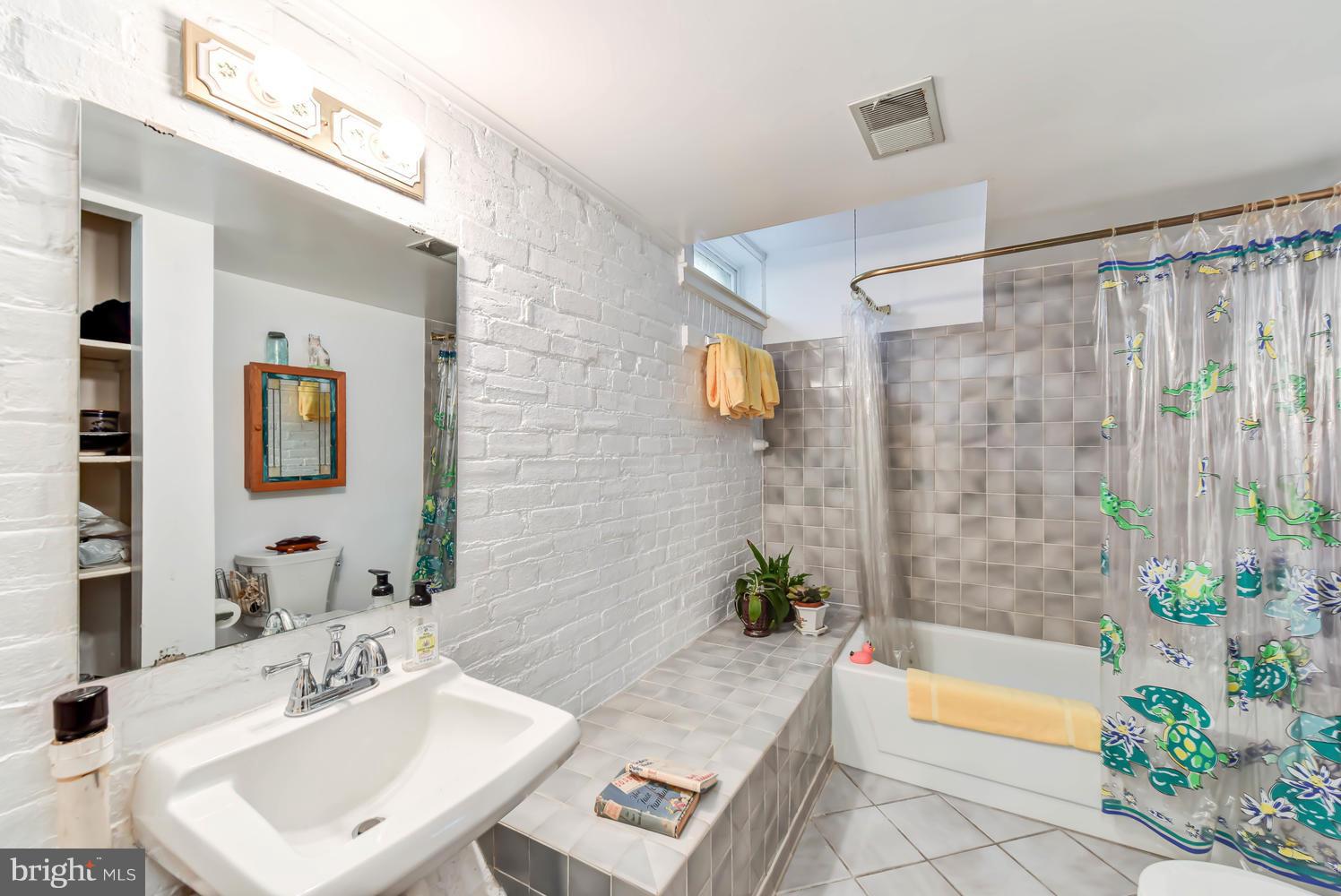 GEORGE WASHINGTON PARK - Residential