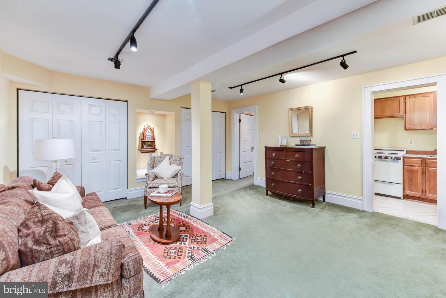 GEORGE WASHINGTON PARK - Residential