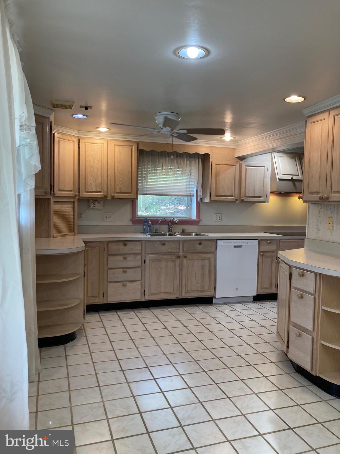 BRUNSWICK - Residential