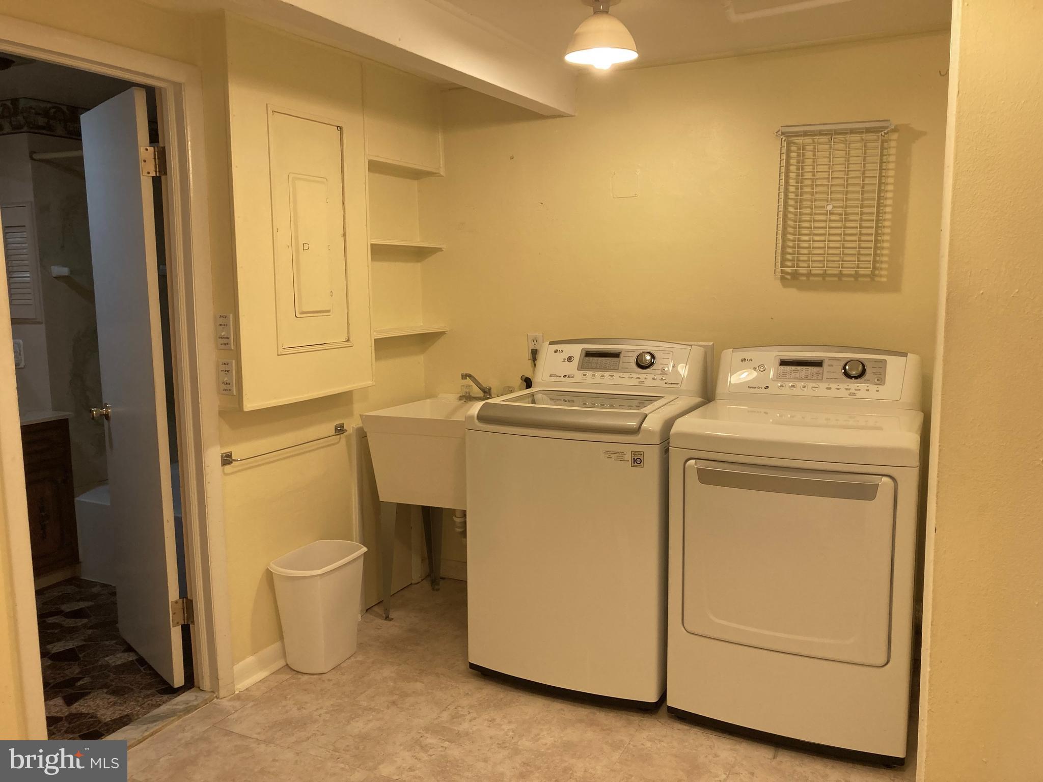 BRUNSWICK - Residential