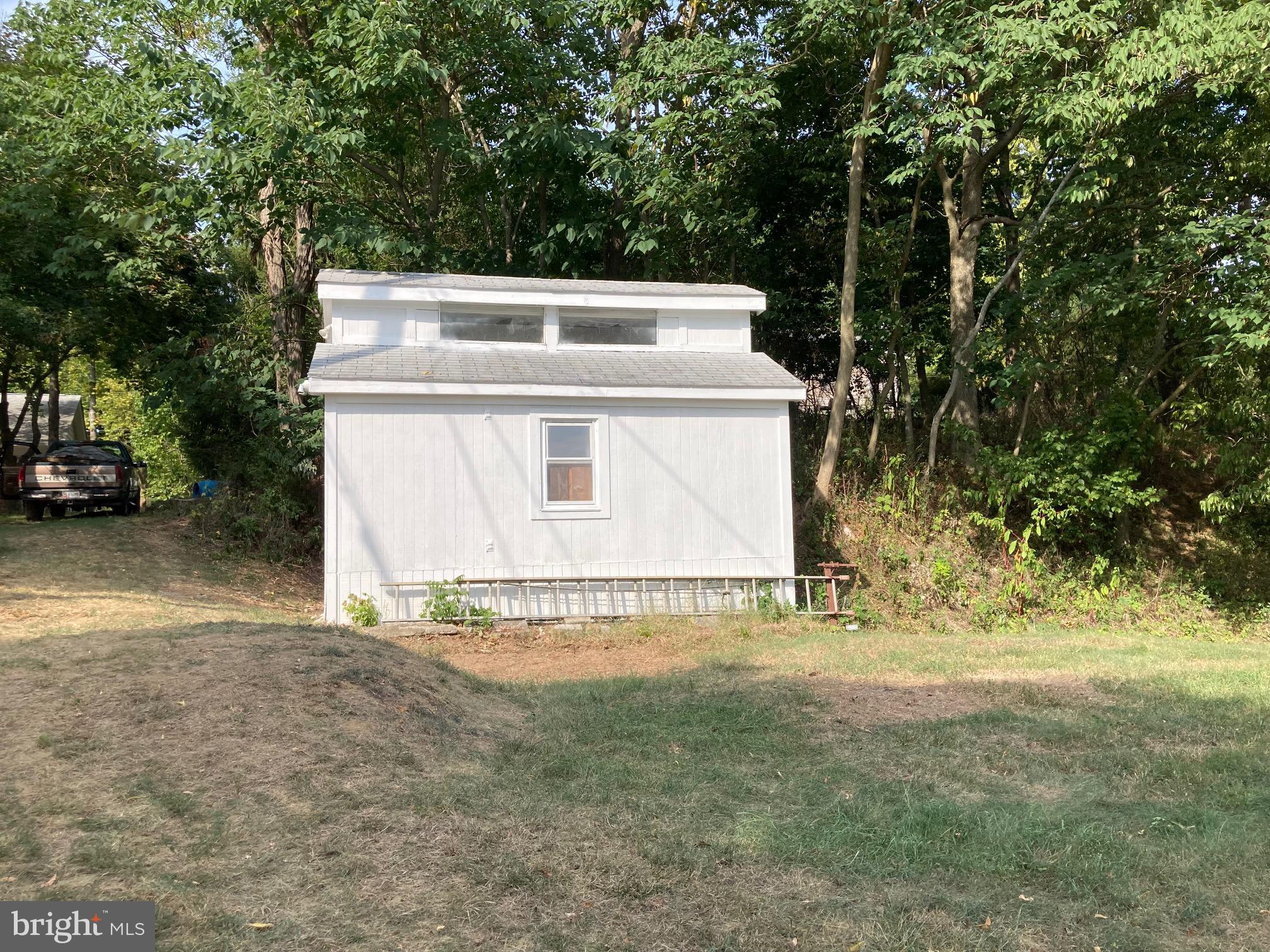 BRUNSWICK - Residential