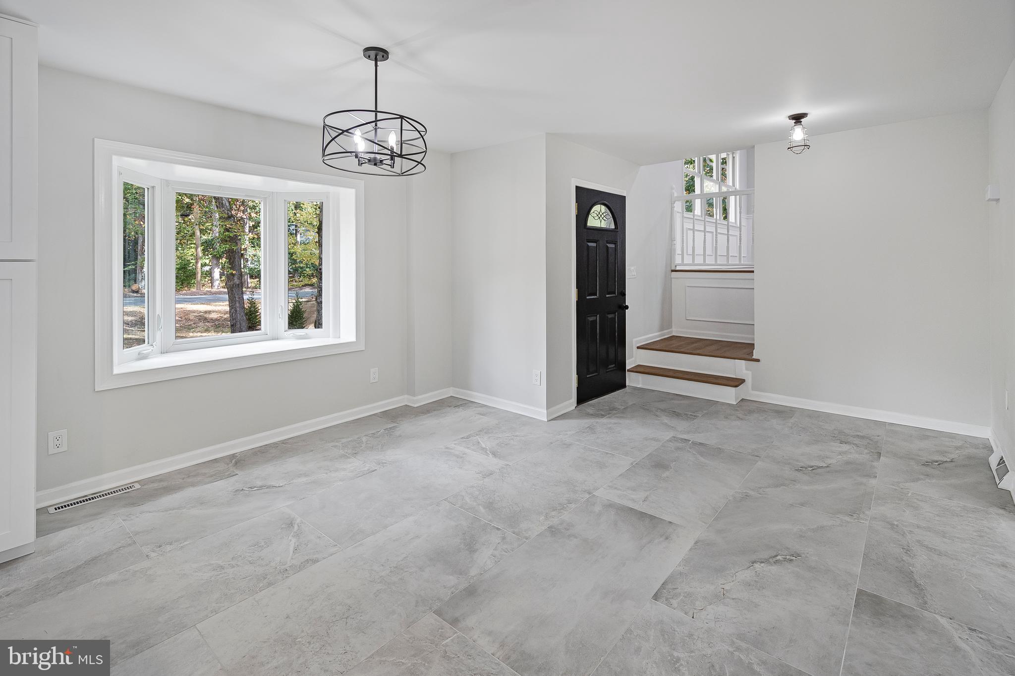 7 ALTA VISTA DRIVE