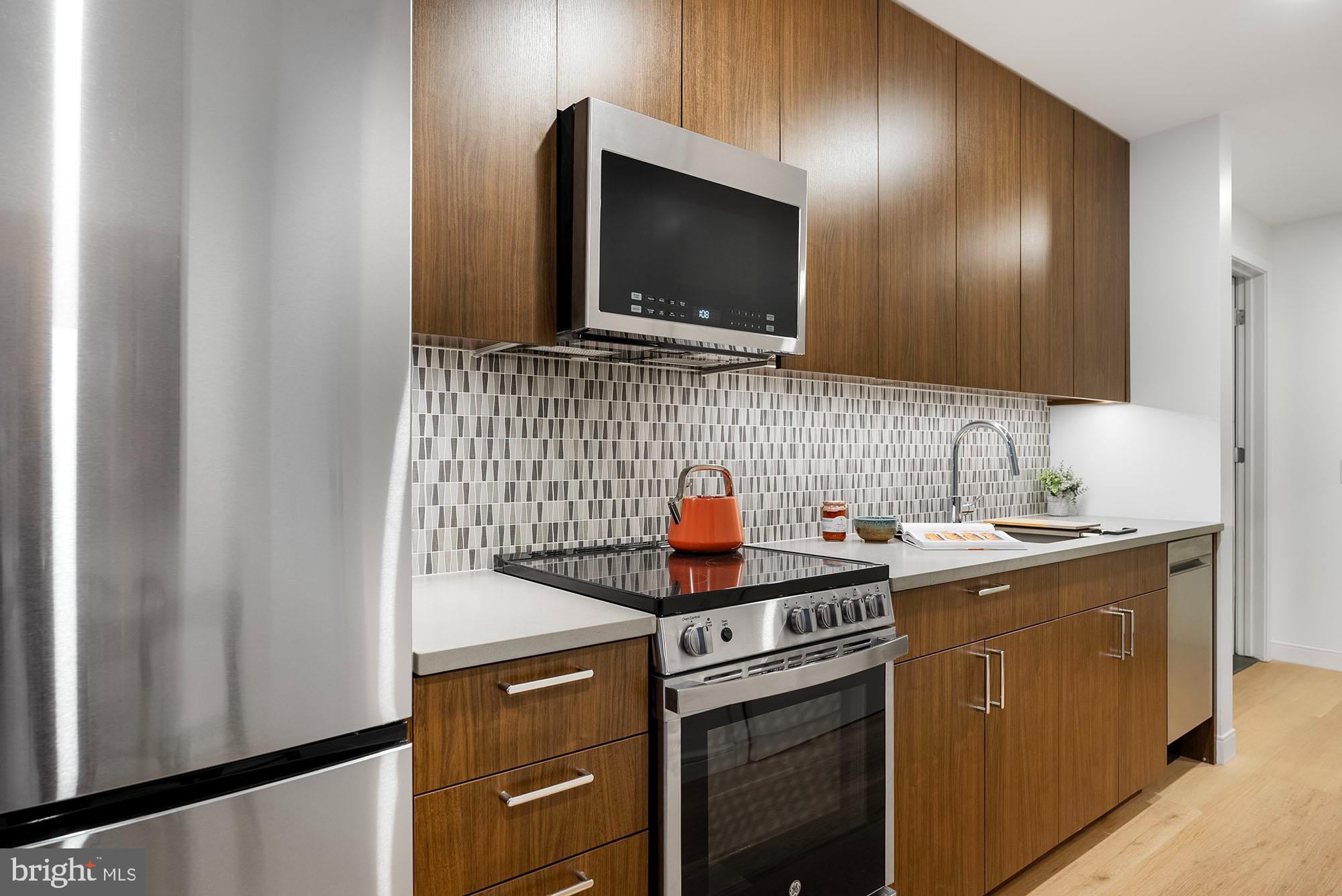 WASHINGTON SQ - Residential Lease