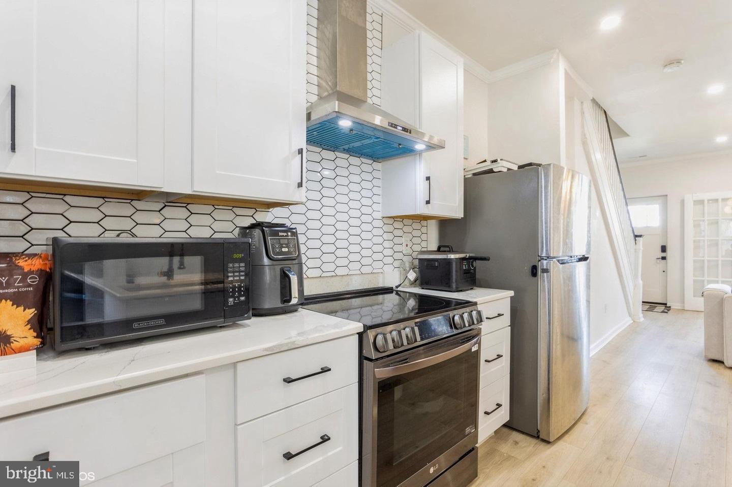 PEN LUCY - Residential Lease