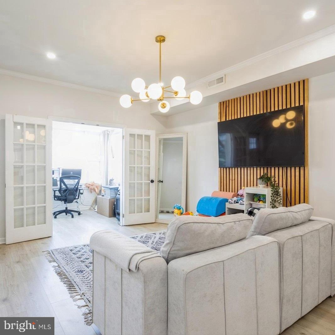 PEN LUCY - Residential Lease