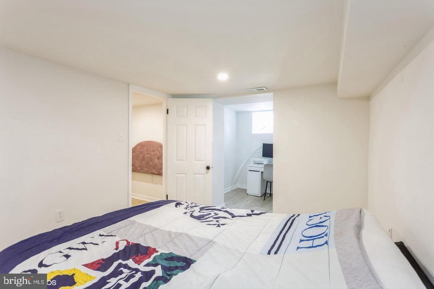 PEN LUCY - Residential Lease