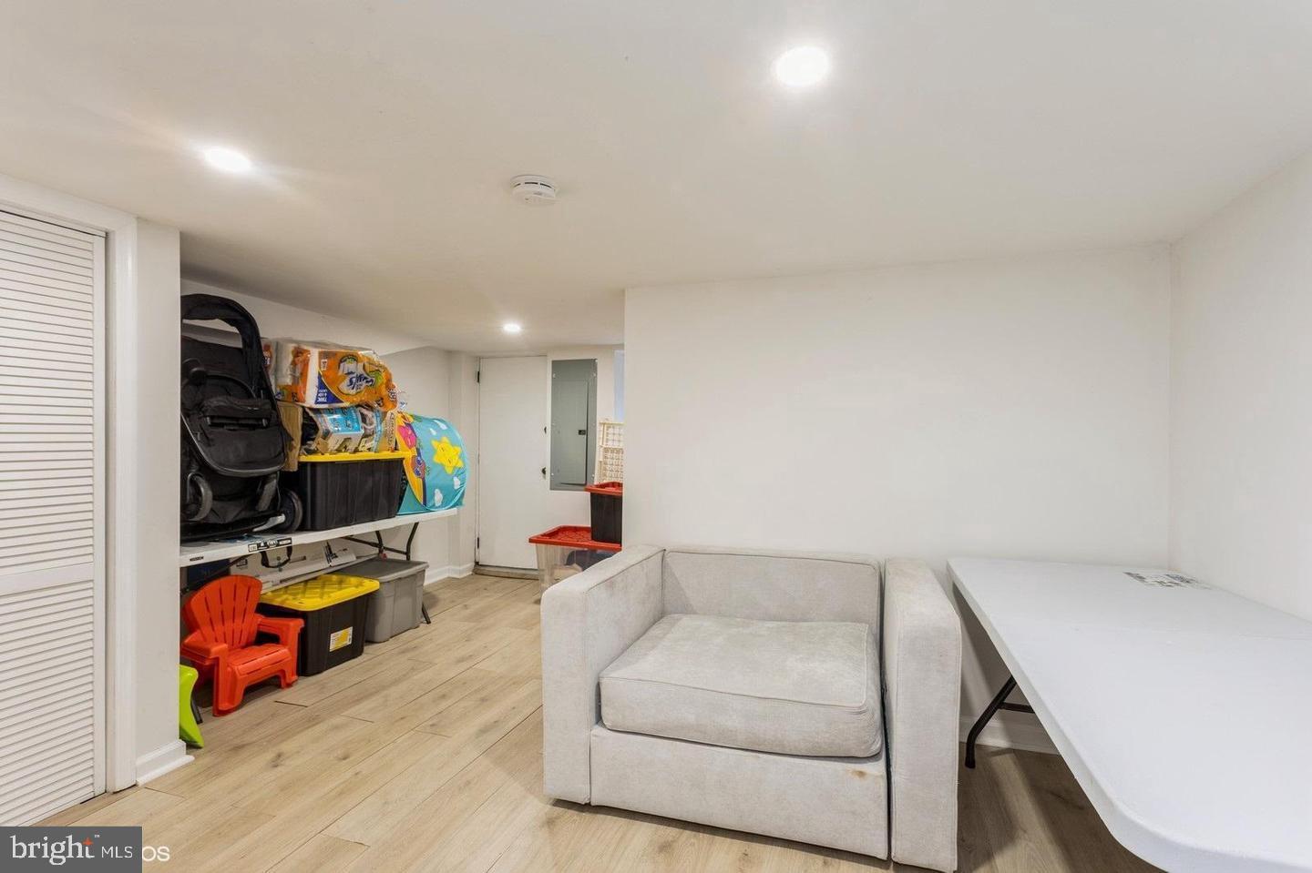 PEN LUCY - Residential Lease