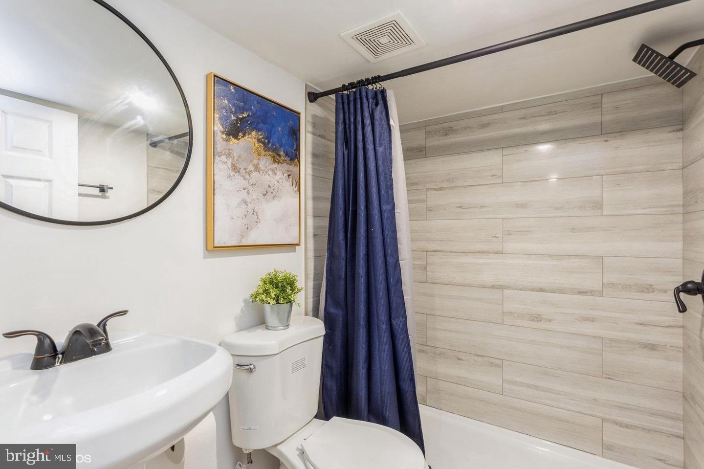 PEN LUCY - Residential Lease