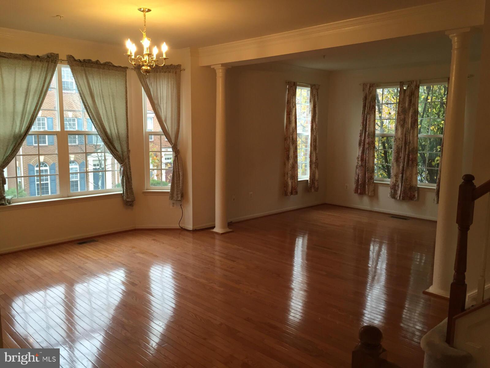 CHURCHILL TOWN SECTOR - Residential Lease