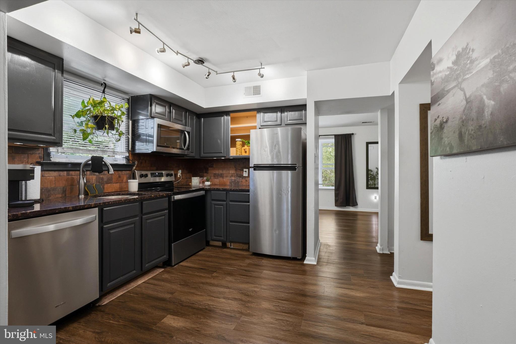 HORSHAMTOWNE - Residential