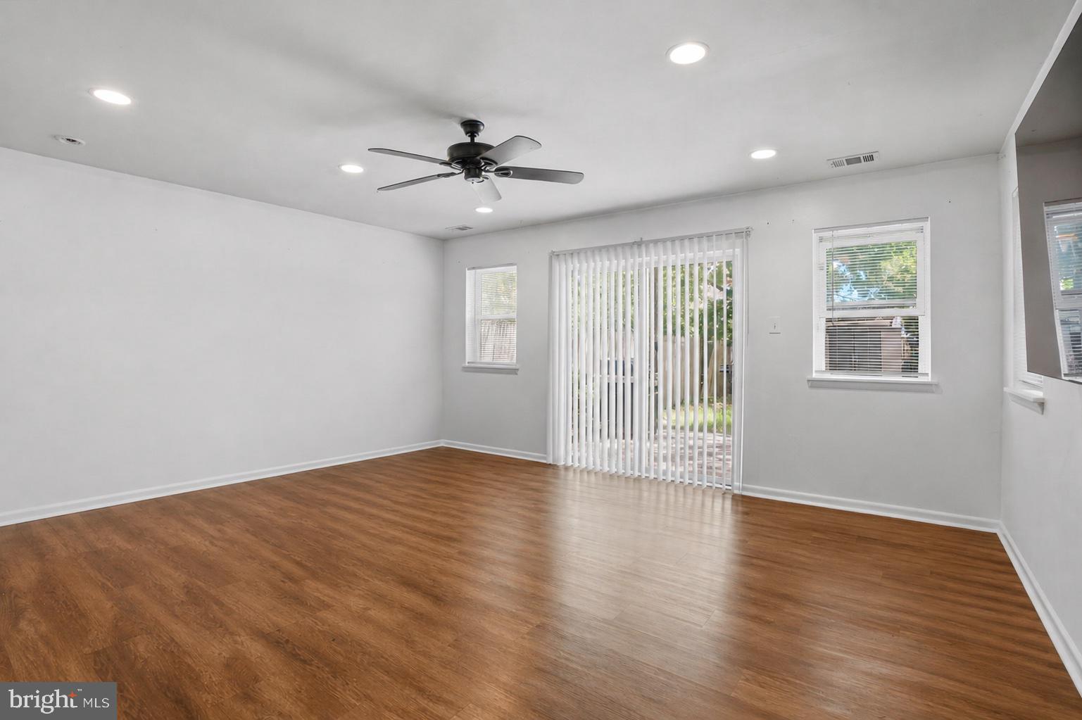 HORSHAMTOWNE - Residential