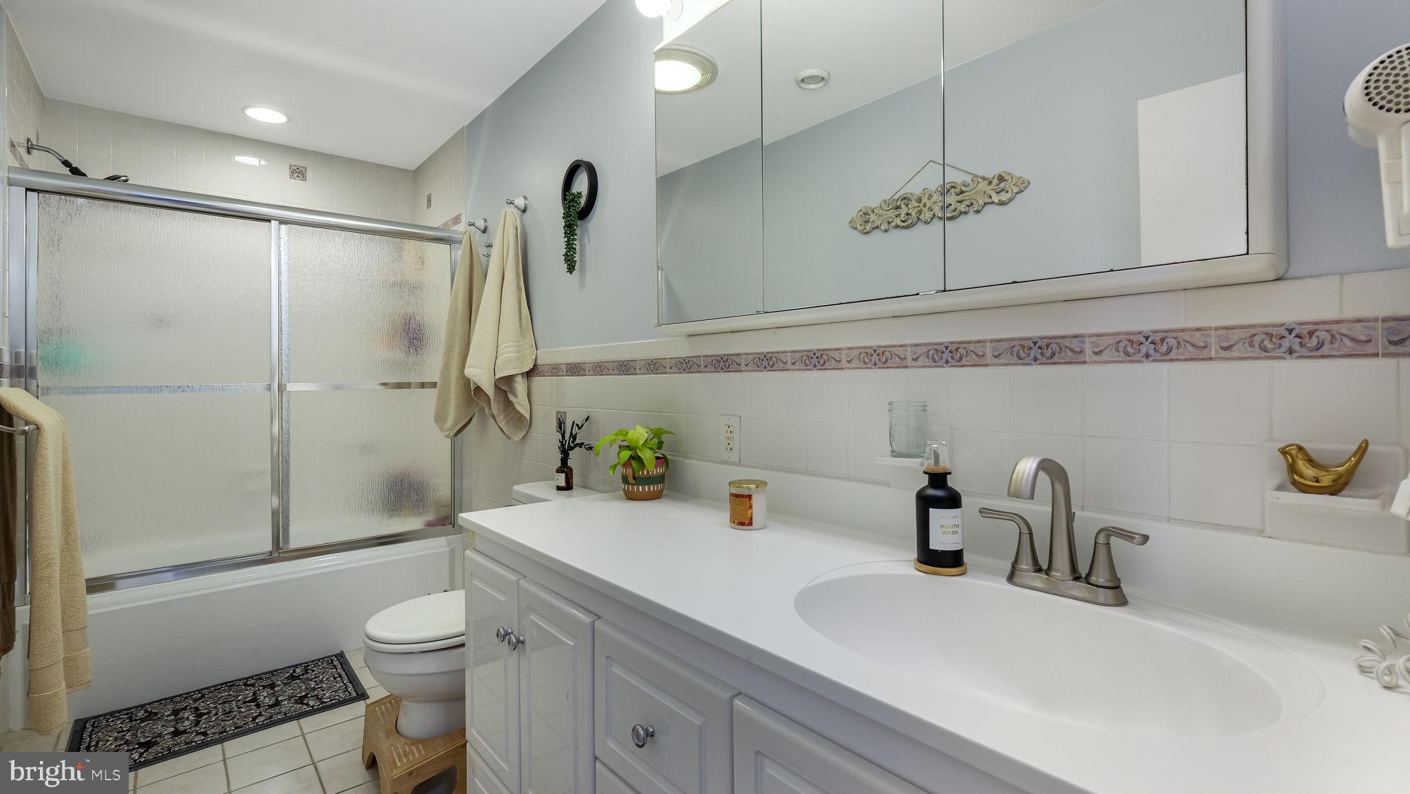 HIGH MEADOW - Residential