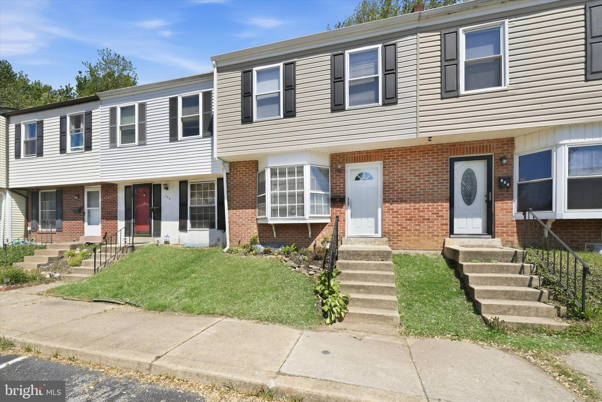 WHISPERING PINES - Residential