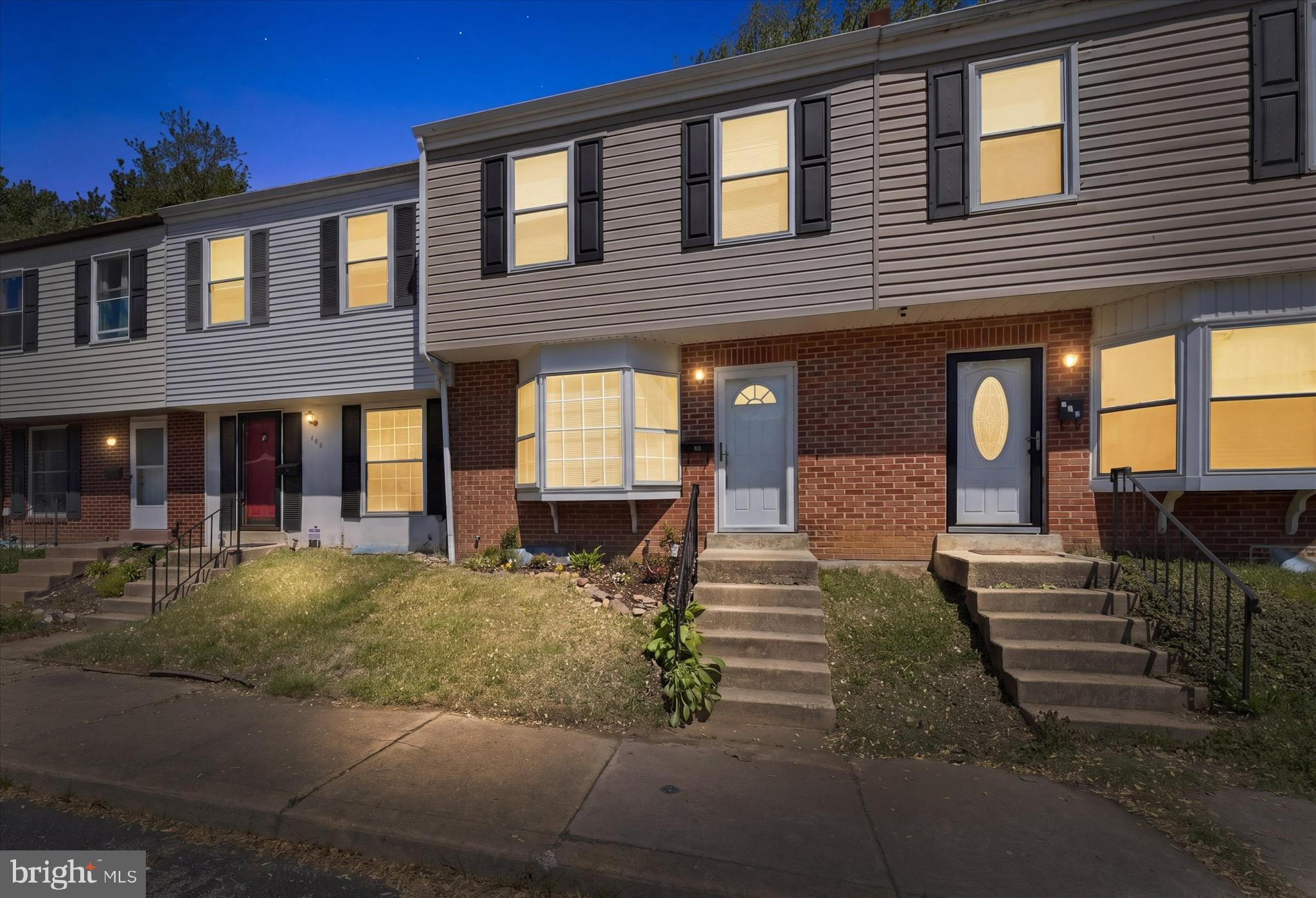 WHISPERING PINES - Residential