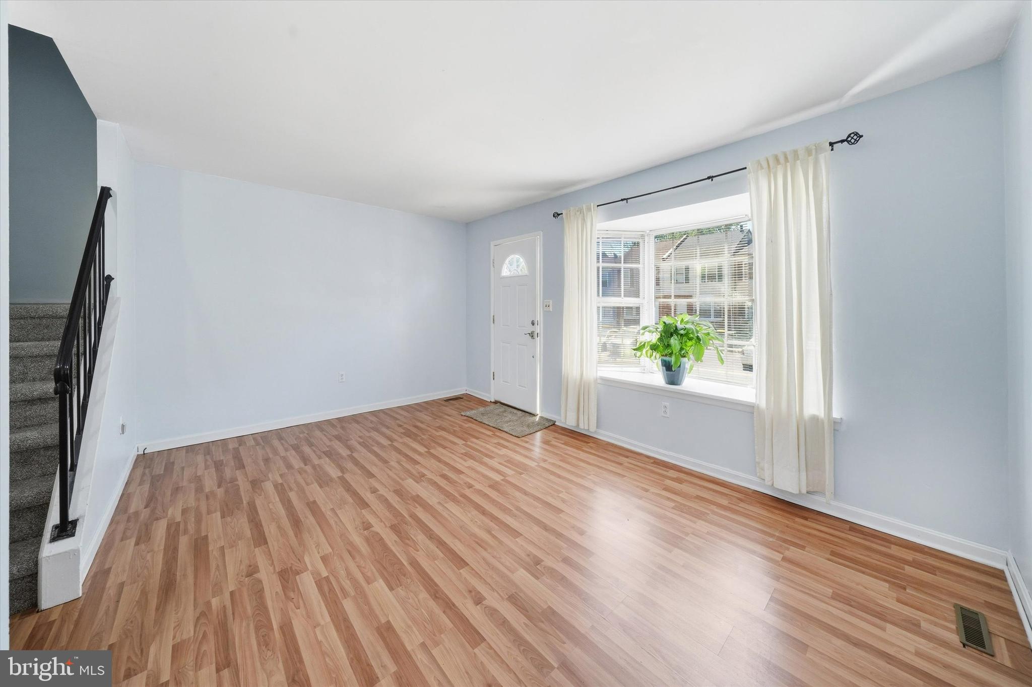 WHISPERING PINES - Residential