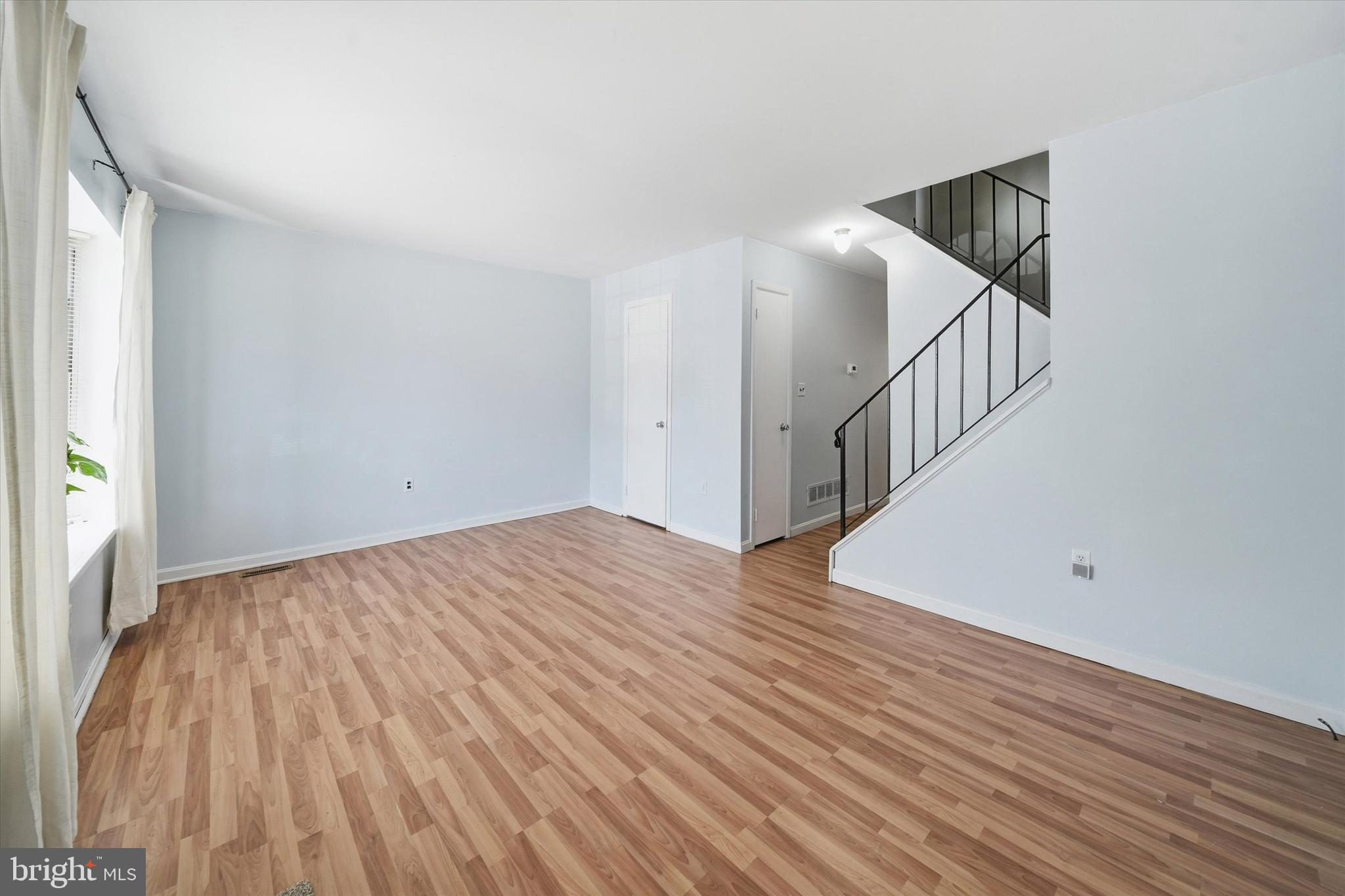 WHISPERING PINES - Residential