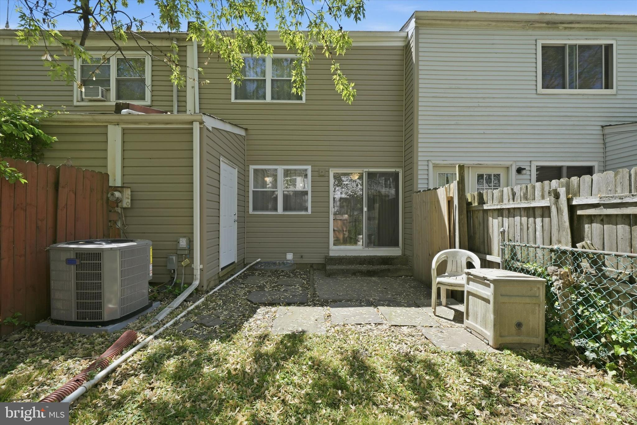 WHISPERING PINES - Residential