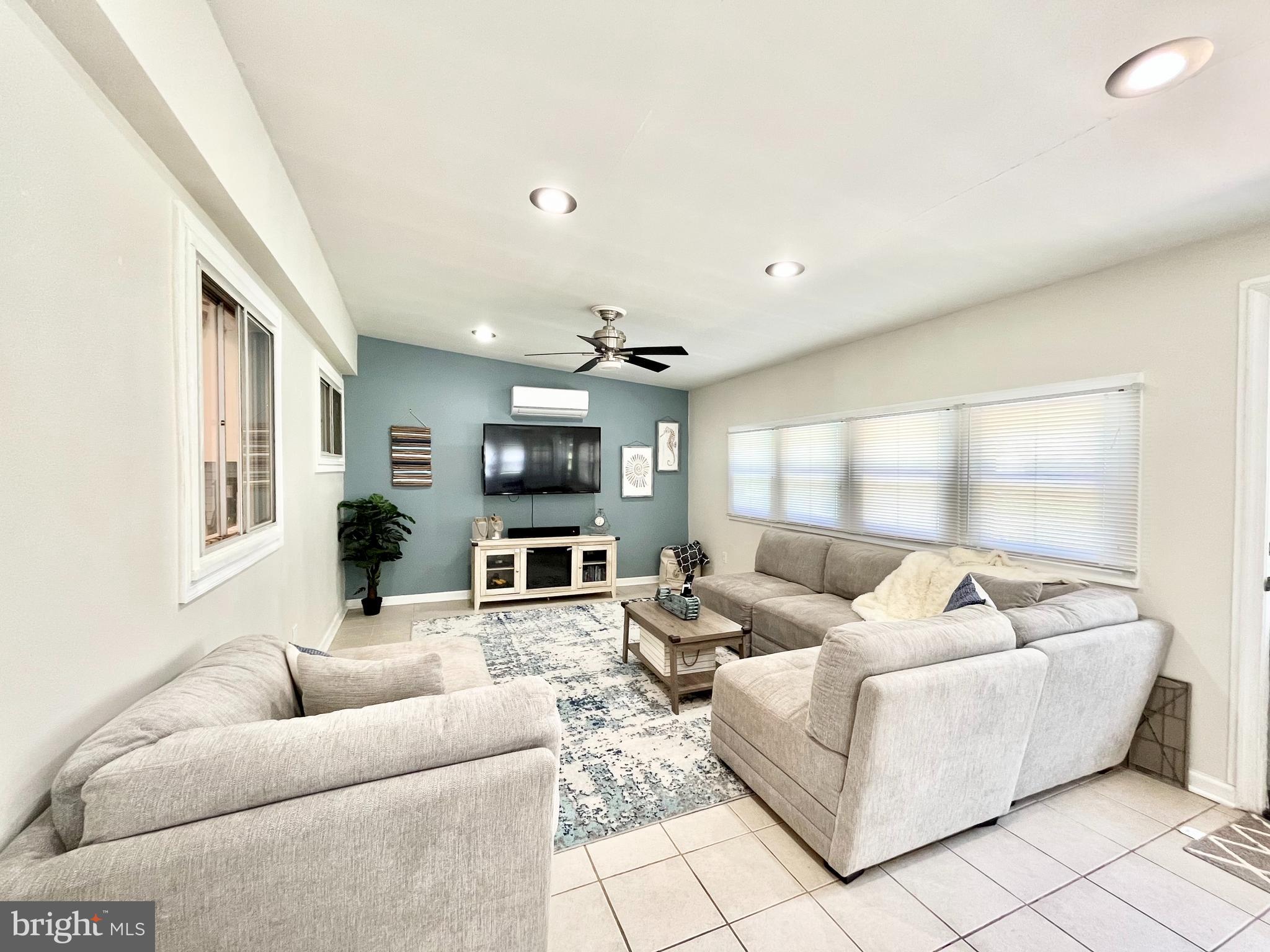WARMINSTER VIL - Residential