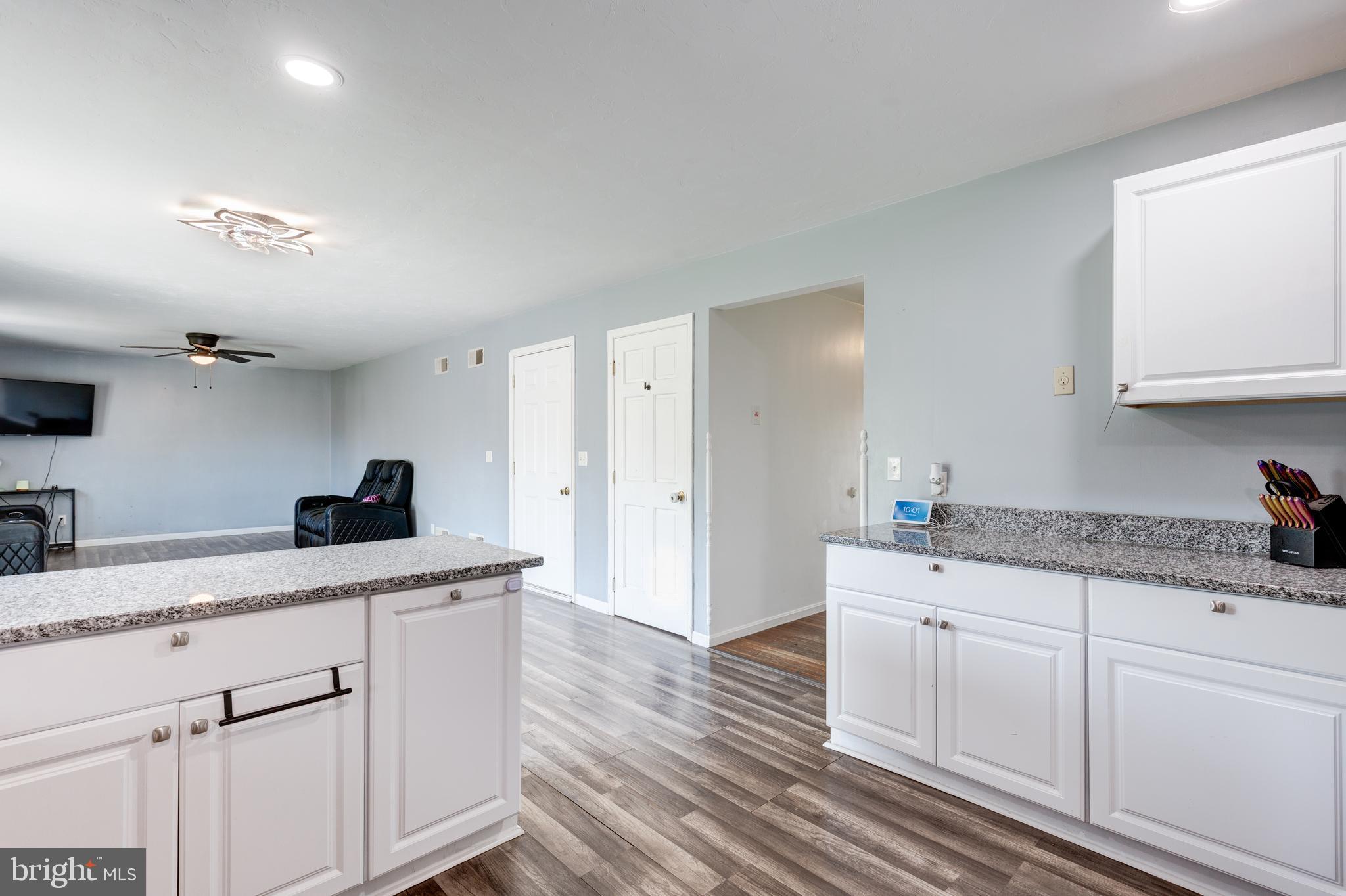 MEADOWVIEW - Residential