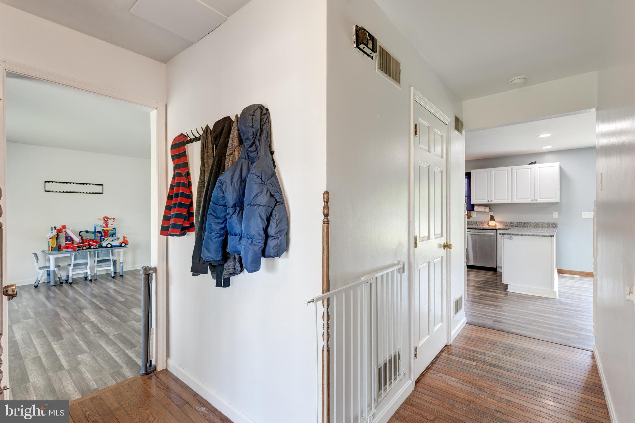 MEADOWVIEW - Residential