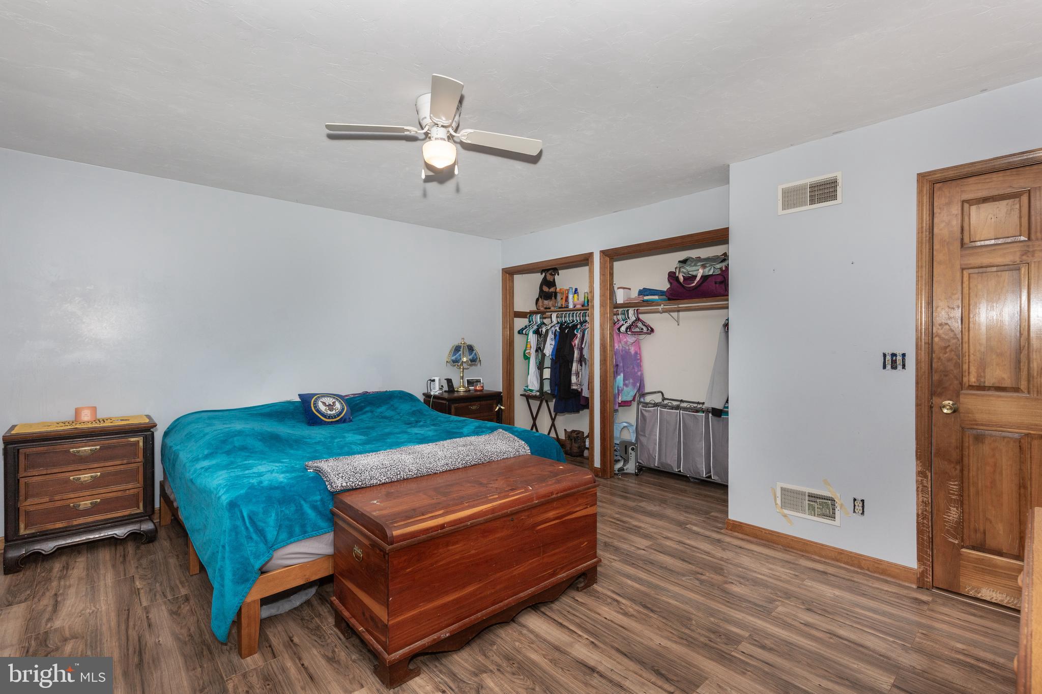 MEADOWVIEW - Residential