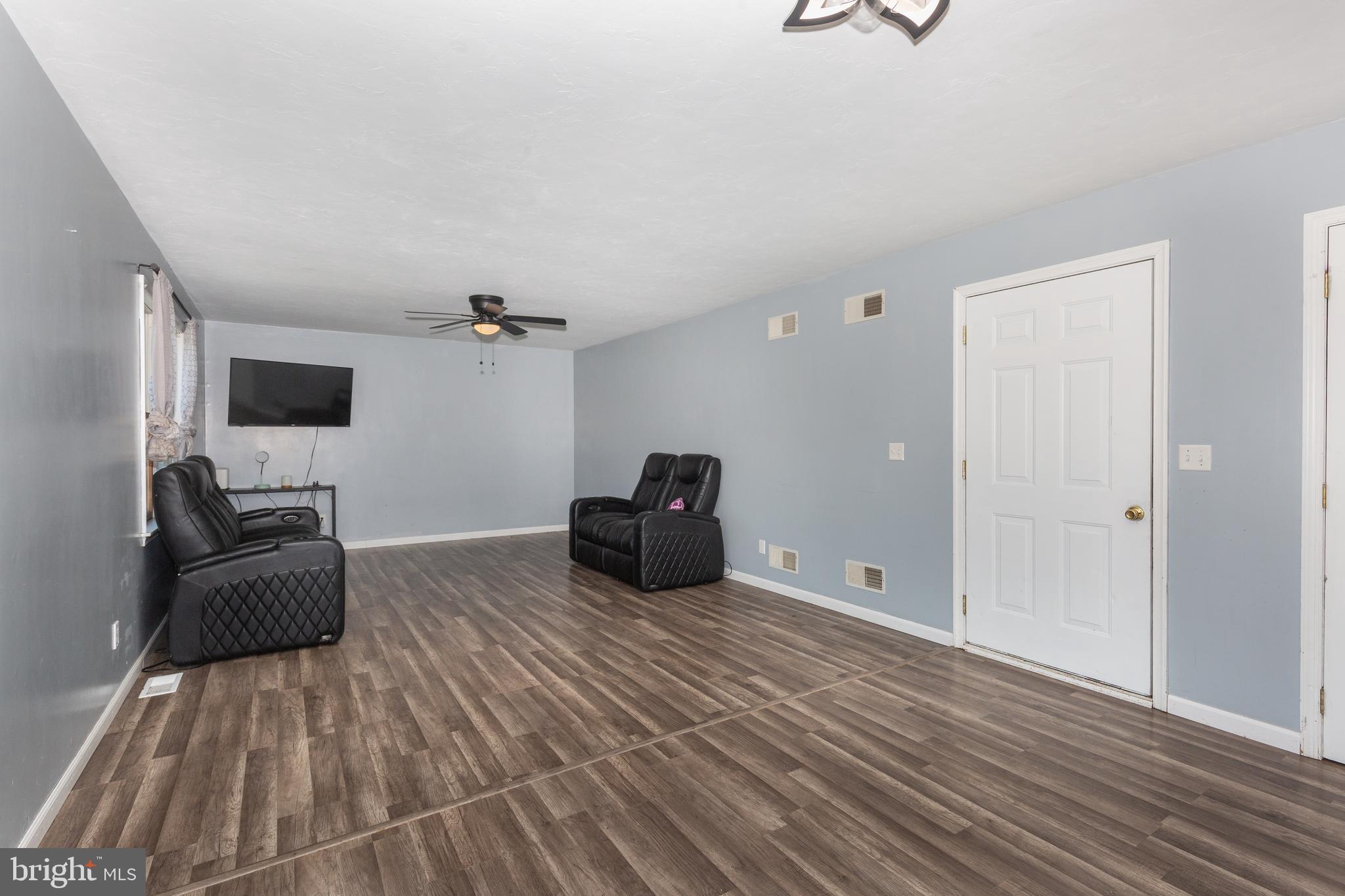 MEADOWVIEW - Residential