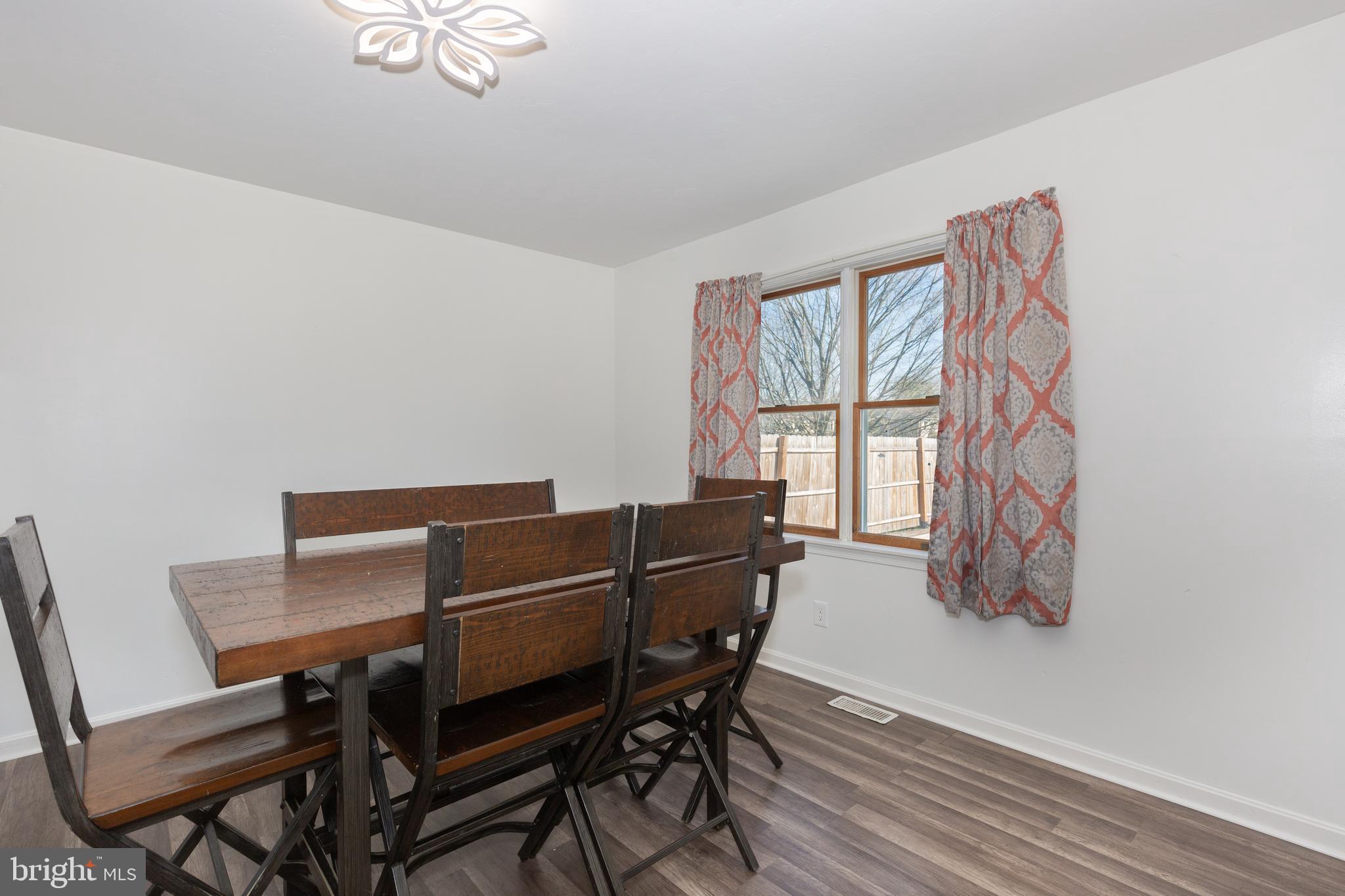 MEADOWVIEW - Residential