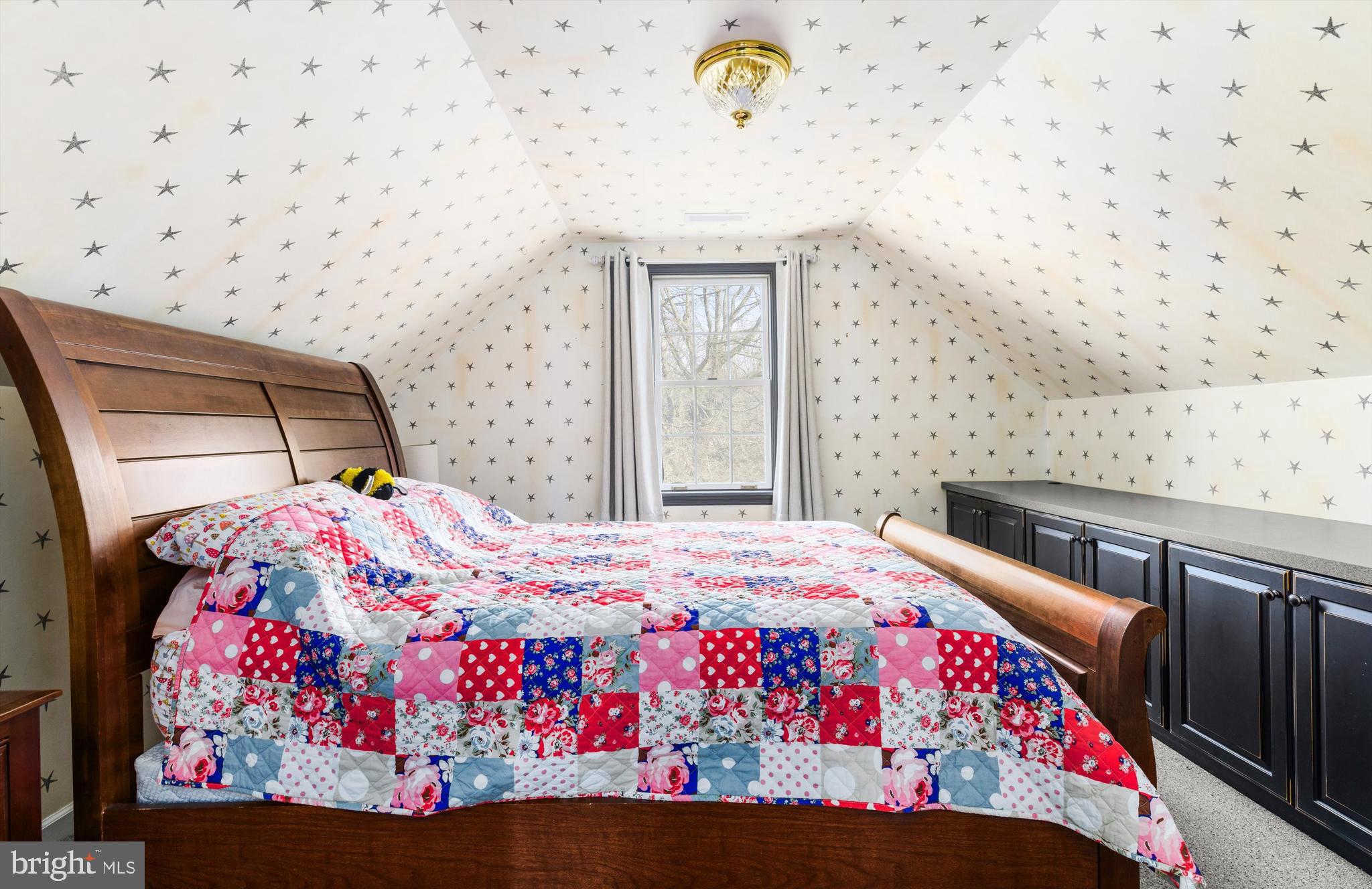 SADDLE CREEK - Residential