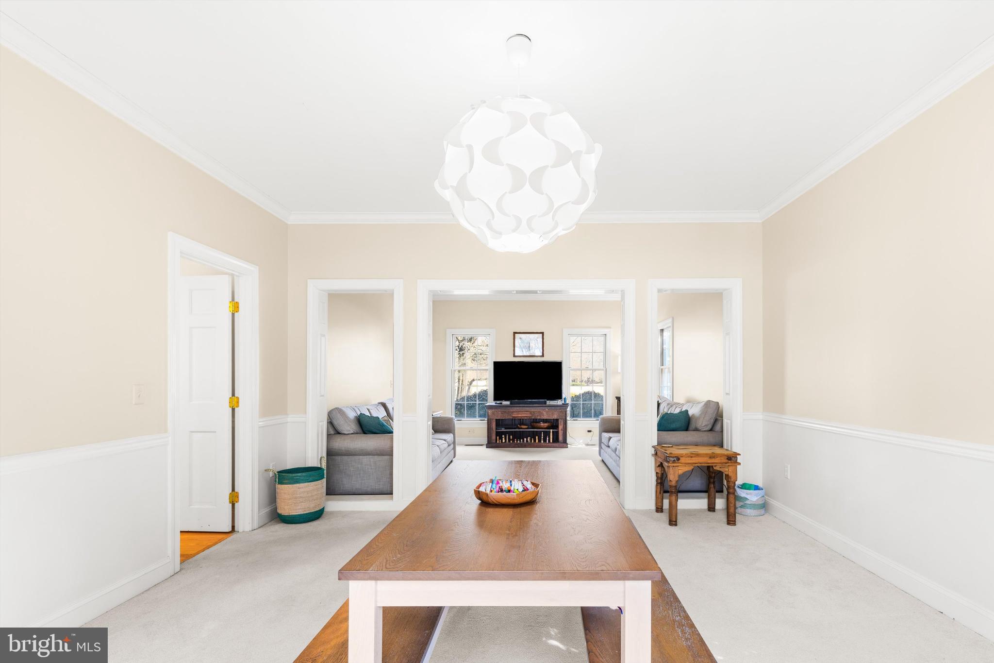 SADDLE CREEK - Residential