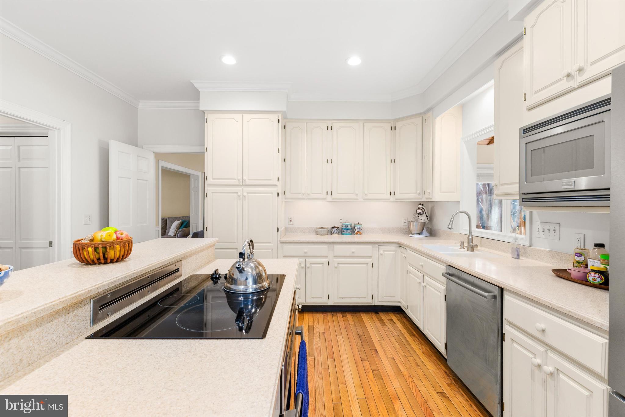 SADDLE CREEK - Residential