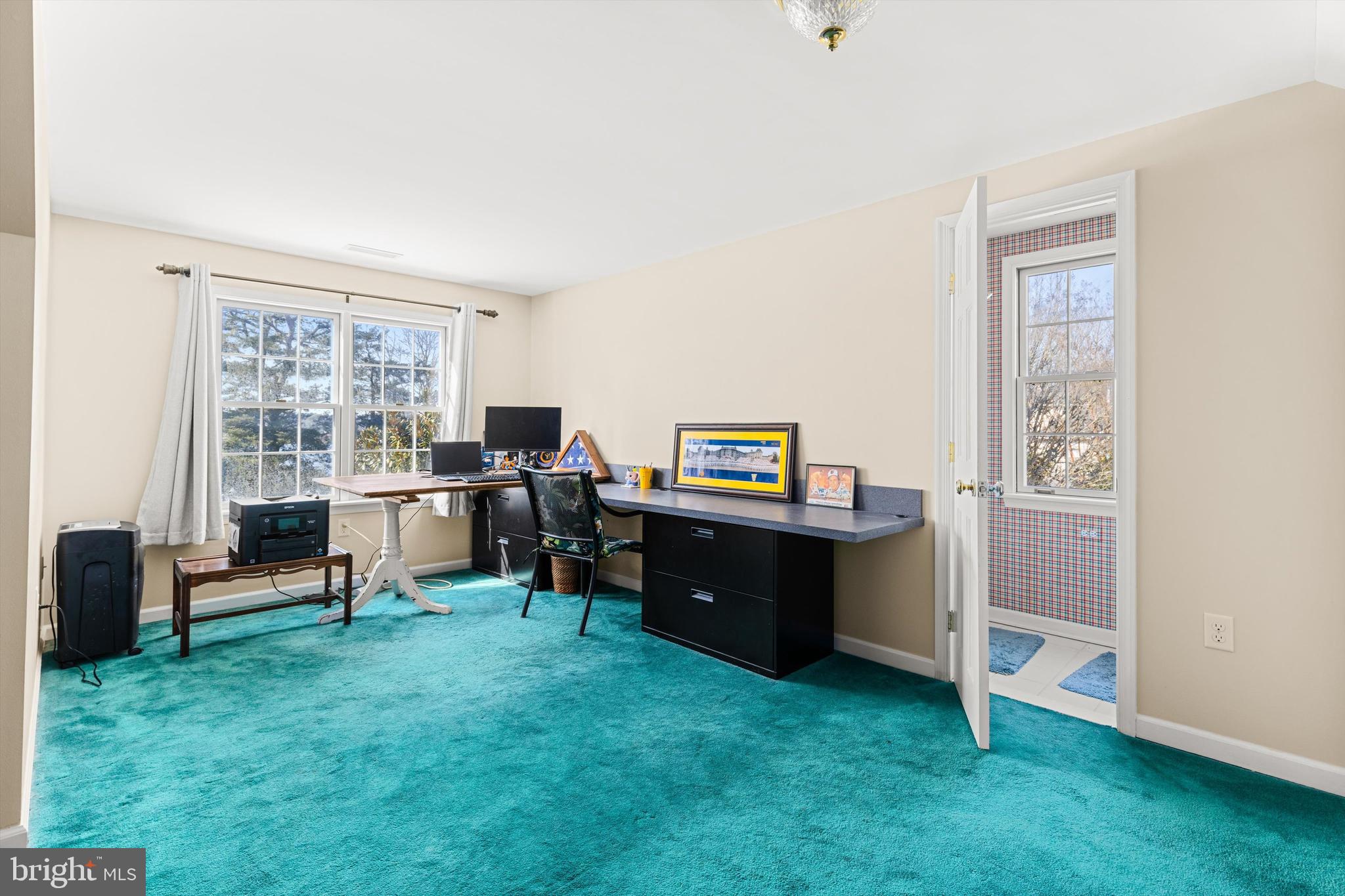 SADDLE CREEK - Residential