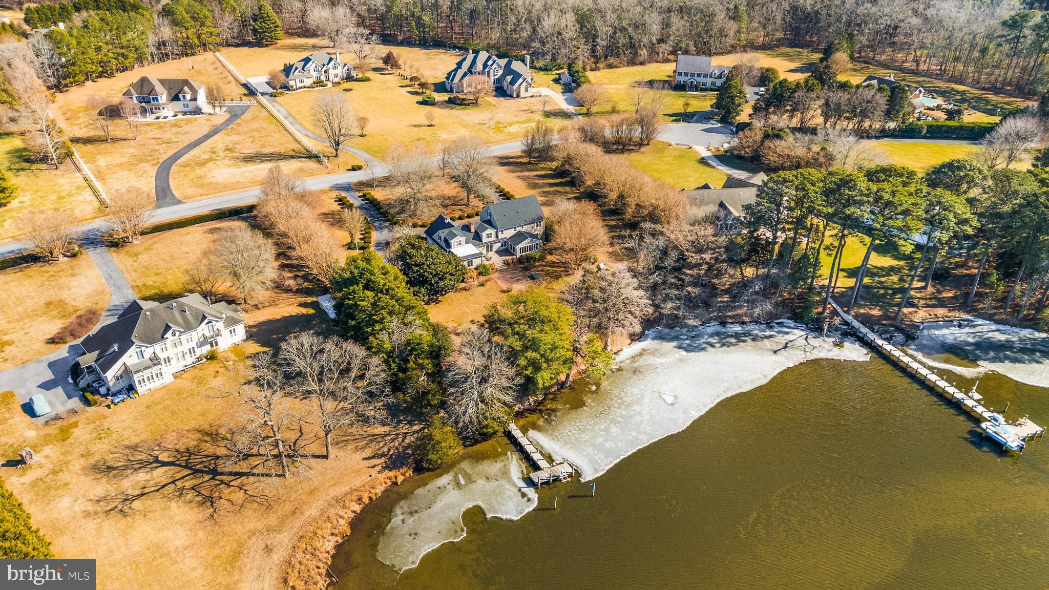 SADDLE CREEK - Residential