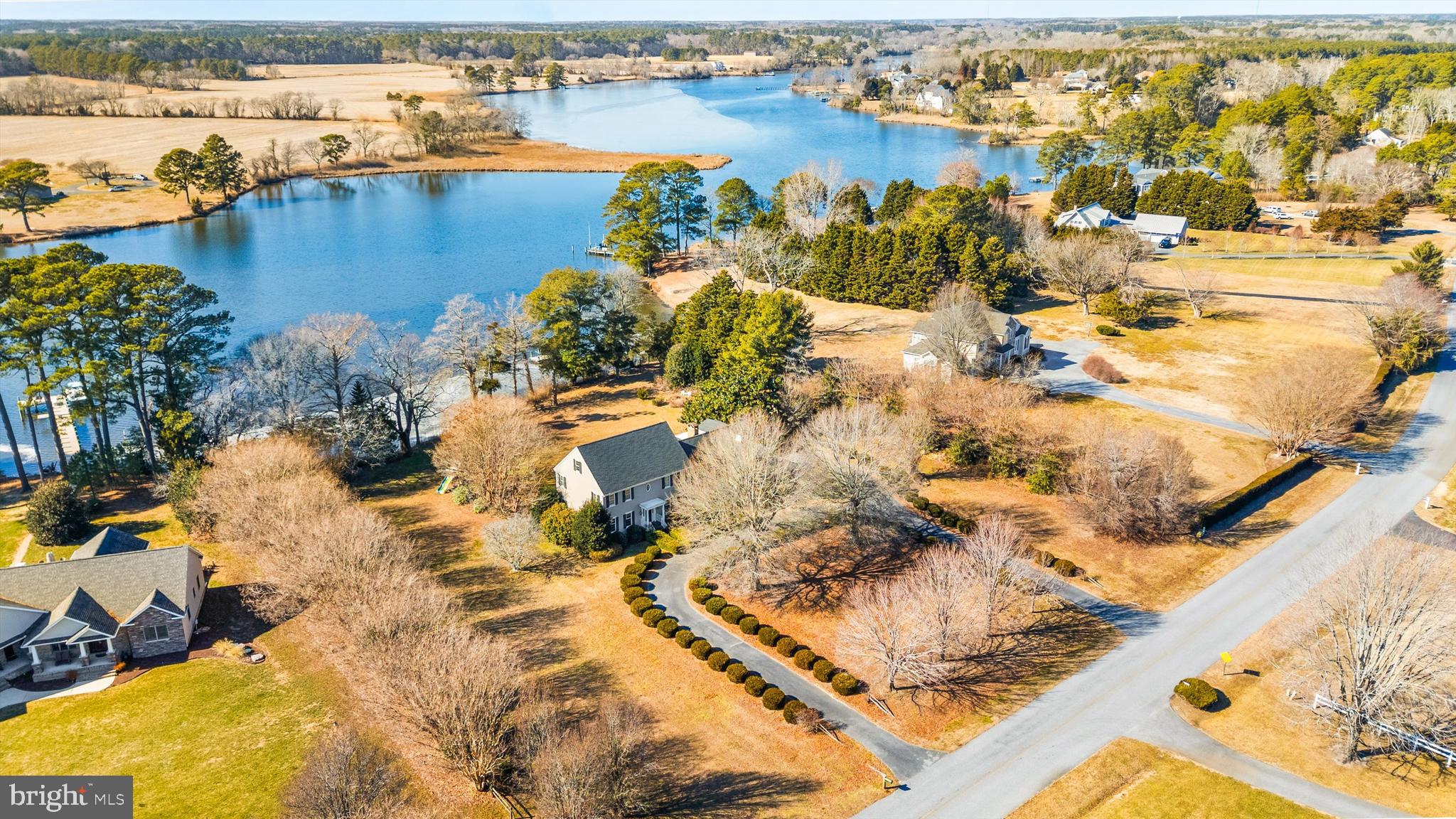 SADDLE CREEK - Residential