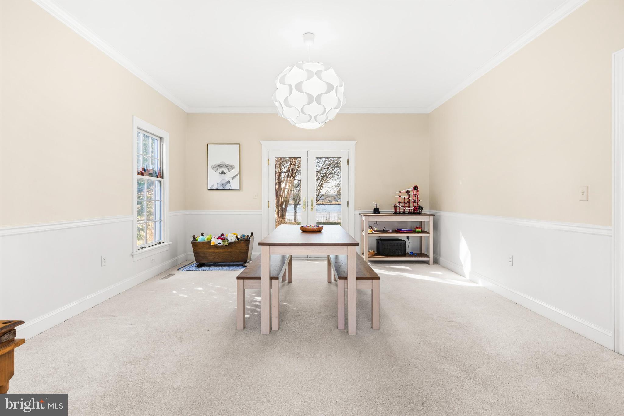 SADDLE CREEK - Residential