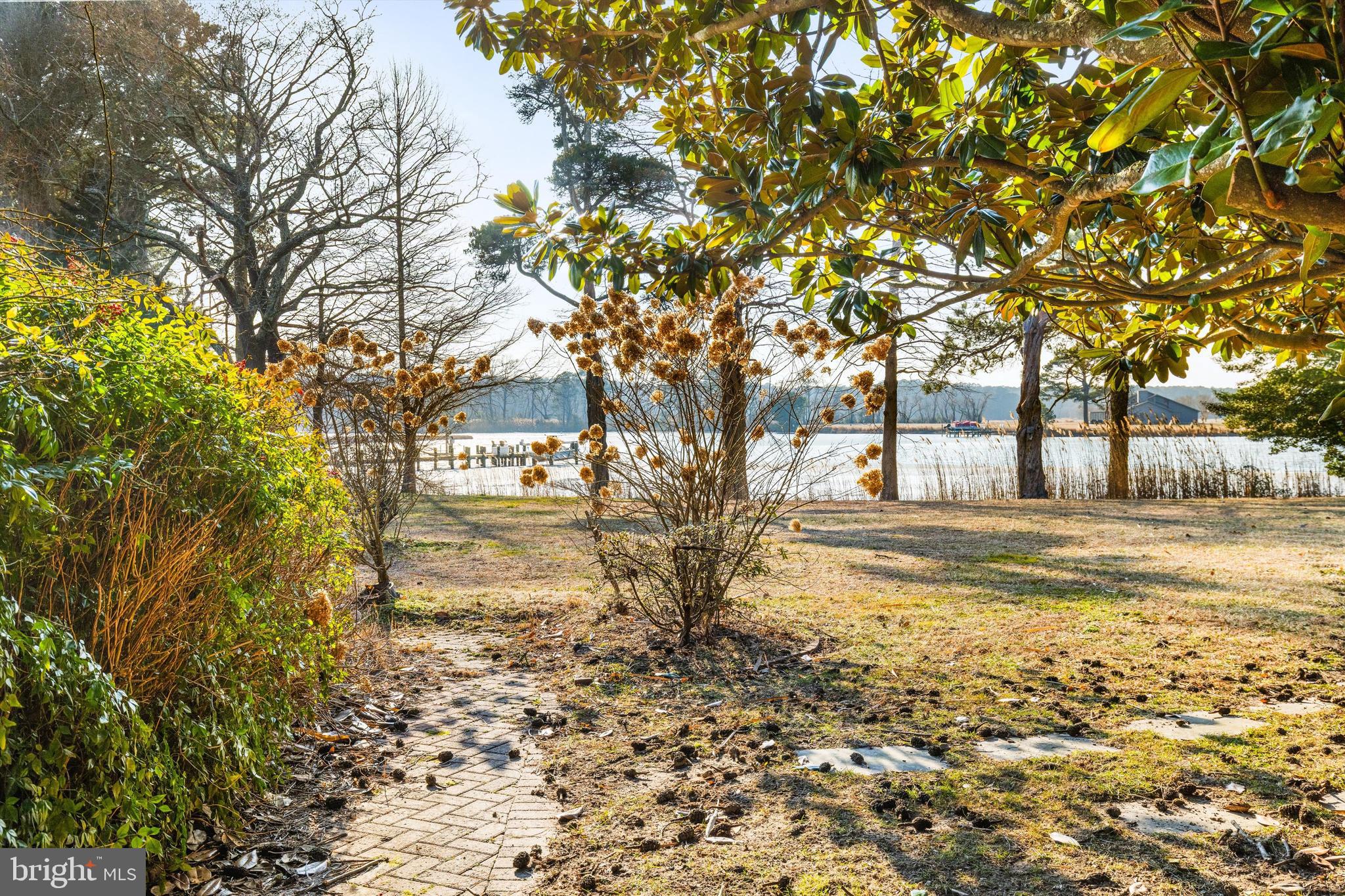 SADDLE CREEK - Residential