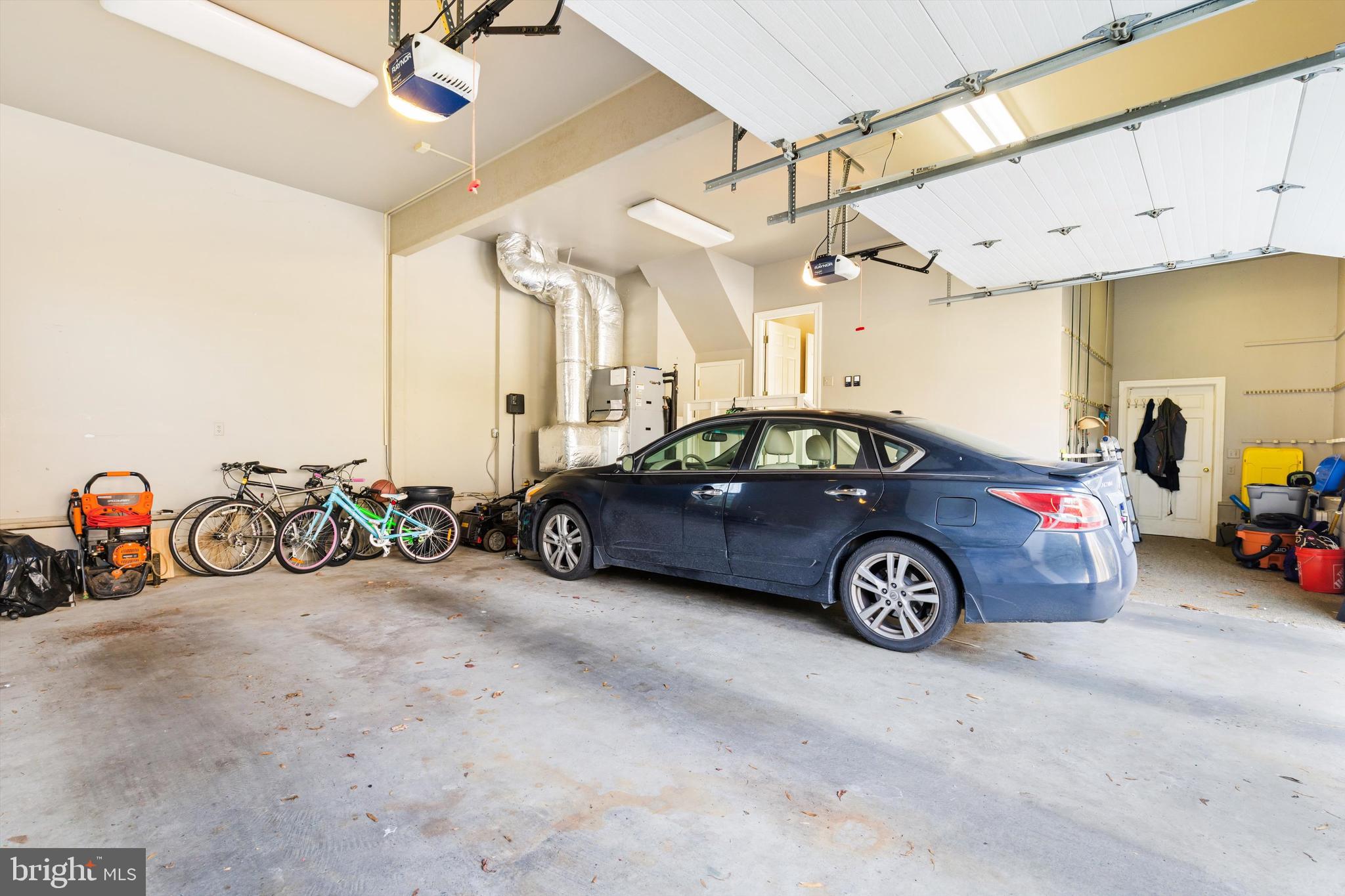 SADDLE CREEK - Residential