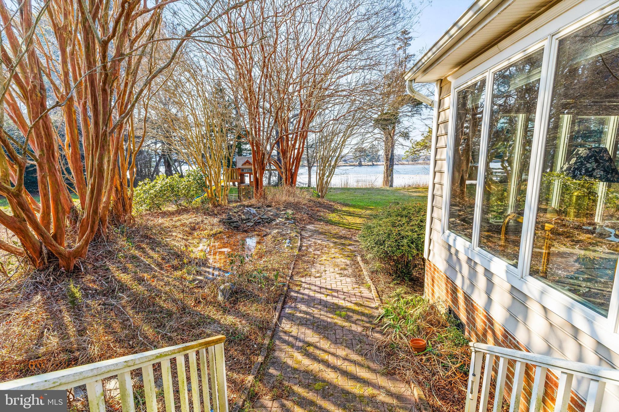 SADDLE CREEK - Residential