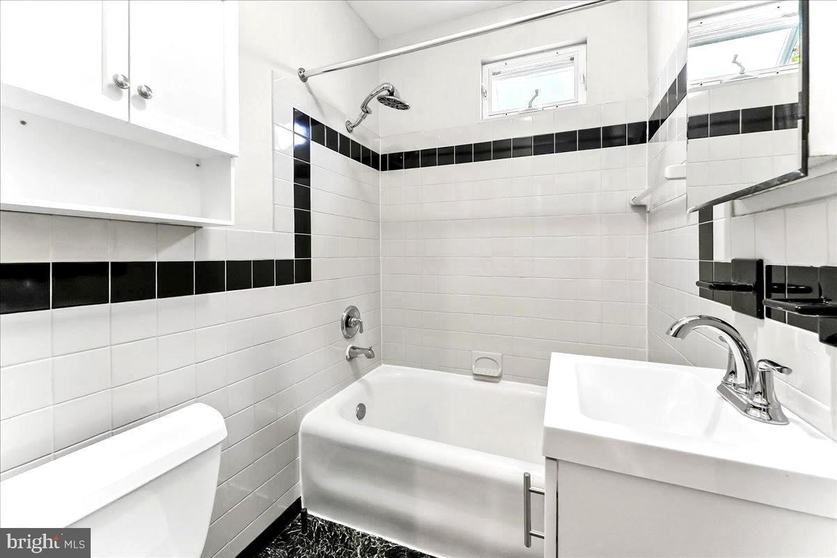 SHARON HILL - Residential Lease