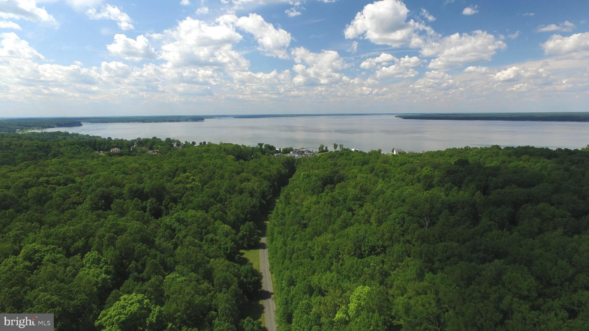 POTOMAC LANDING - Land